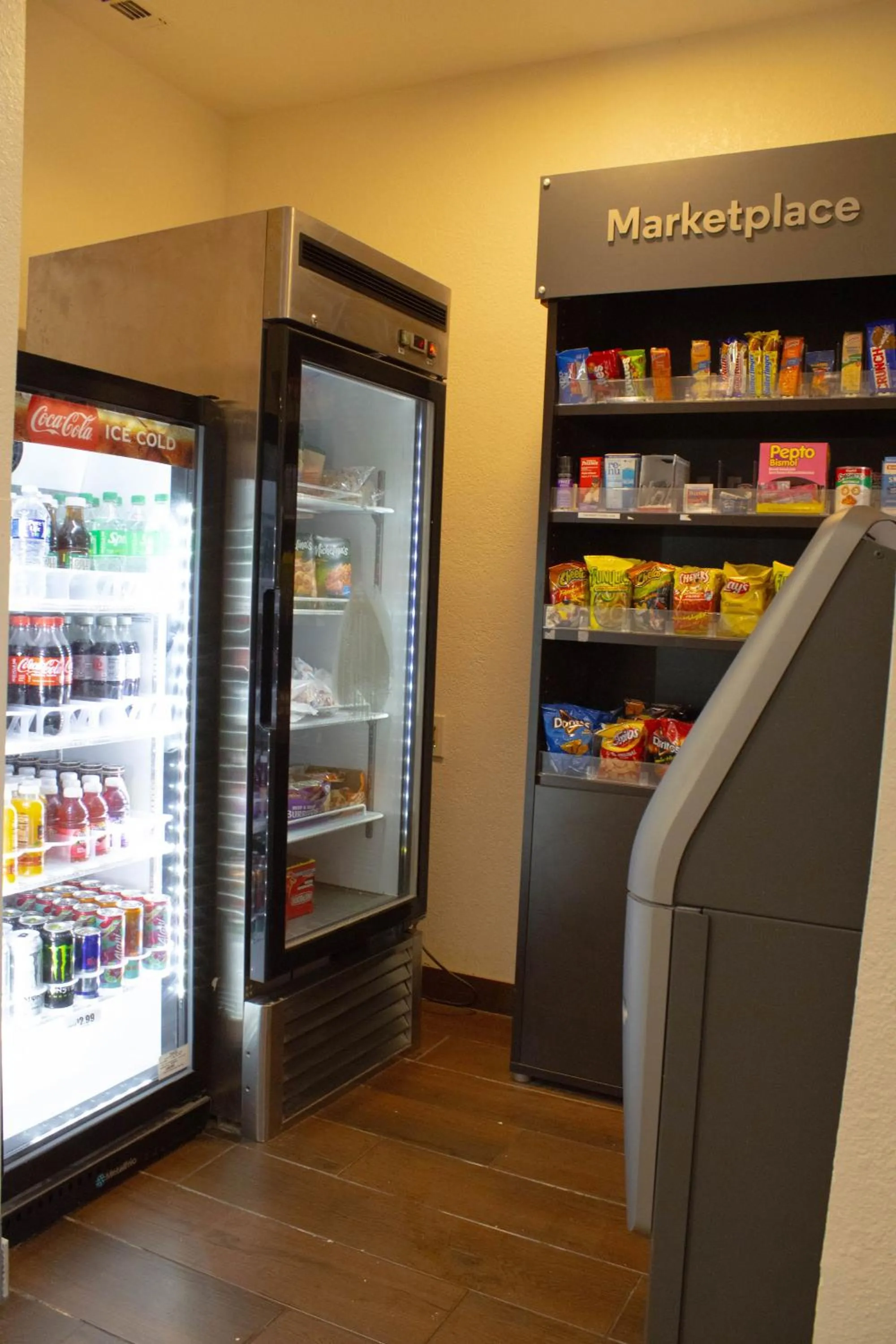 Restaurant/places to eat in Comfort Suites Texarkana Texas