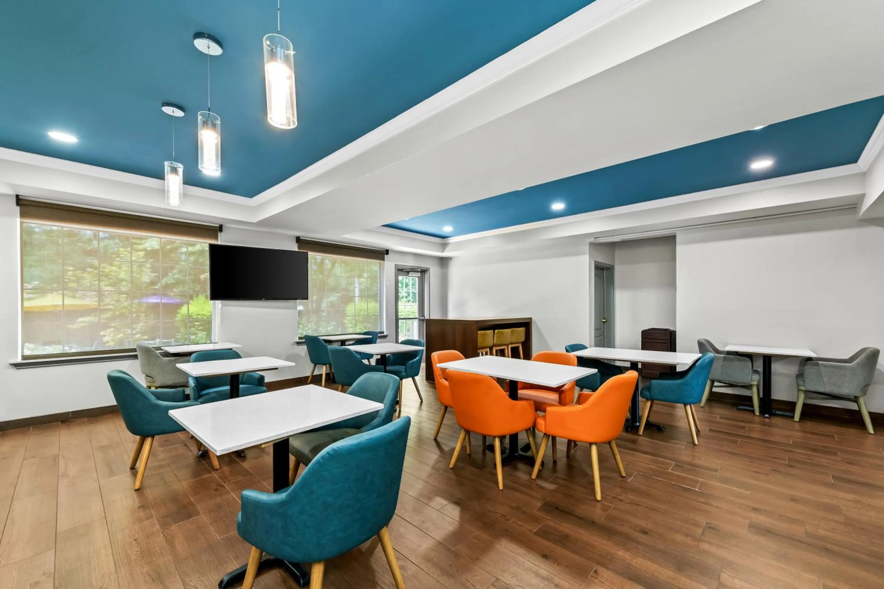 Breakfast in Comfort Suites Texarkana Texas