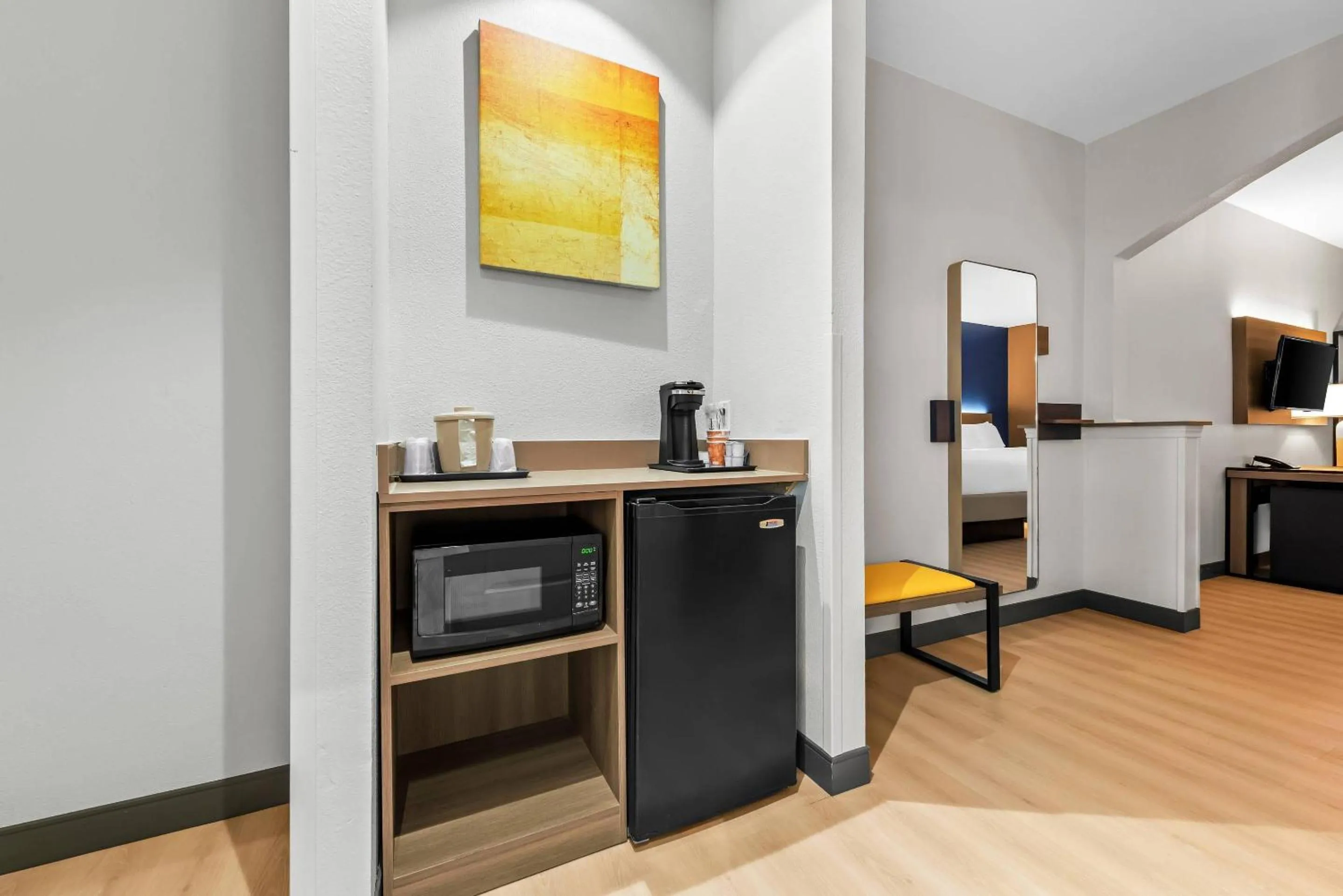 Bedroom in Comfort Suites Texarkana Texas