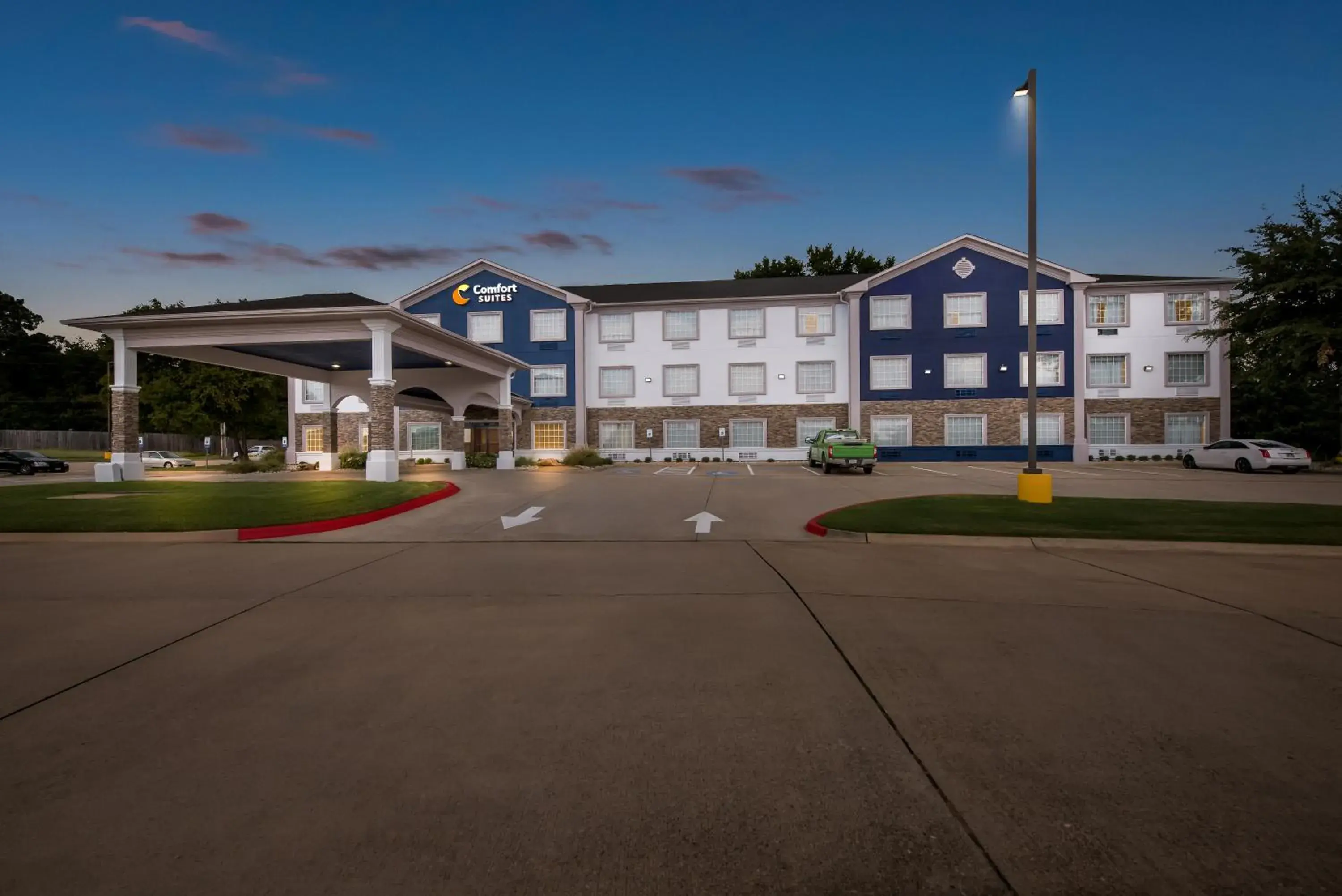 Property building in Comfort Suites Texarkana Texas Property building in Comfort Suites Texarkana Texas
