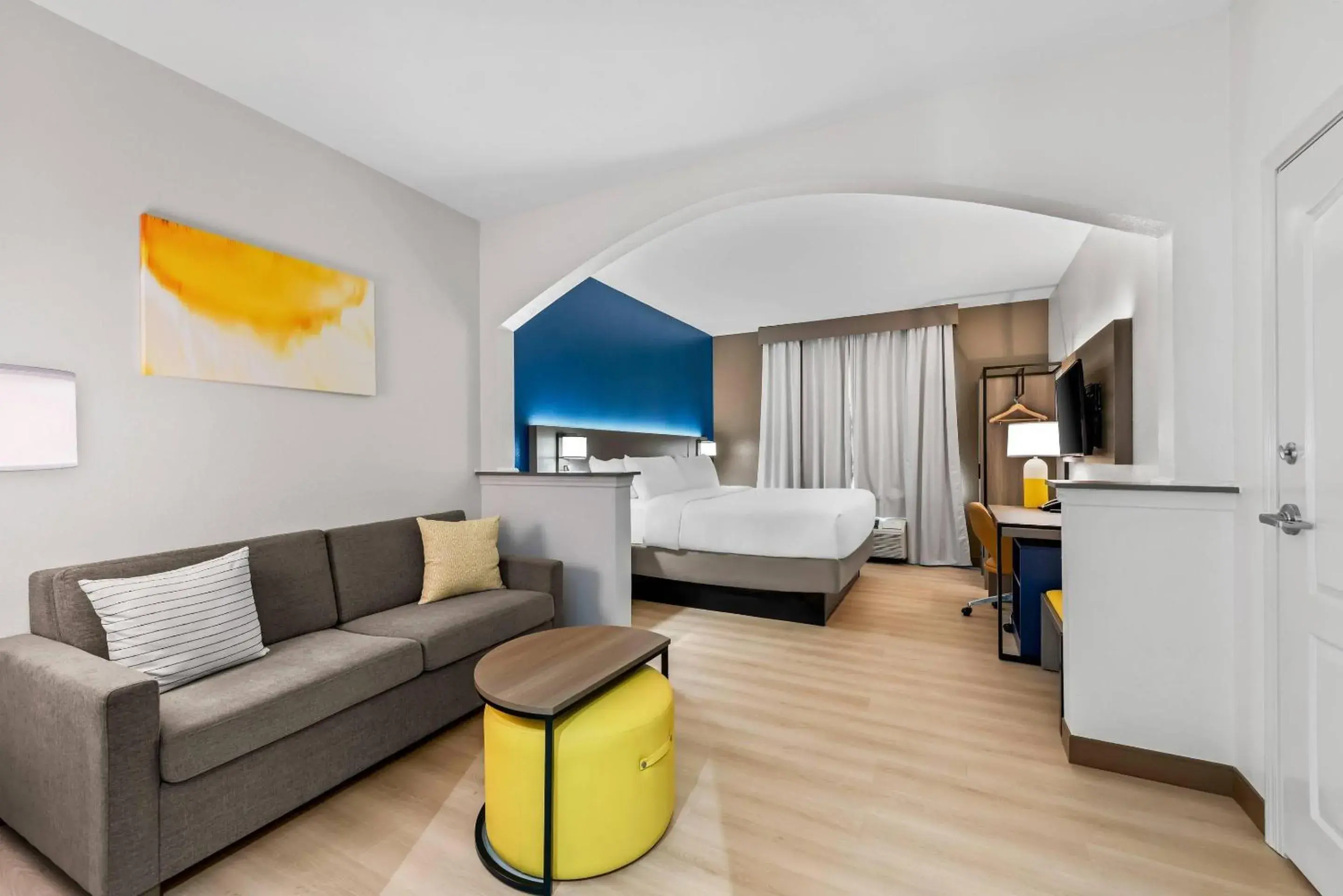 Bedroom, Bed in Comfort Suites Texarkana Texas Bedroom, Bed in Comfort Suites Texarkana Texas