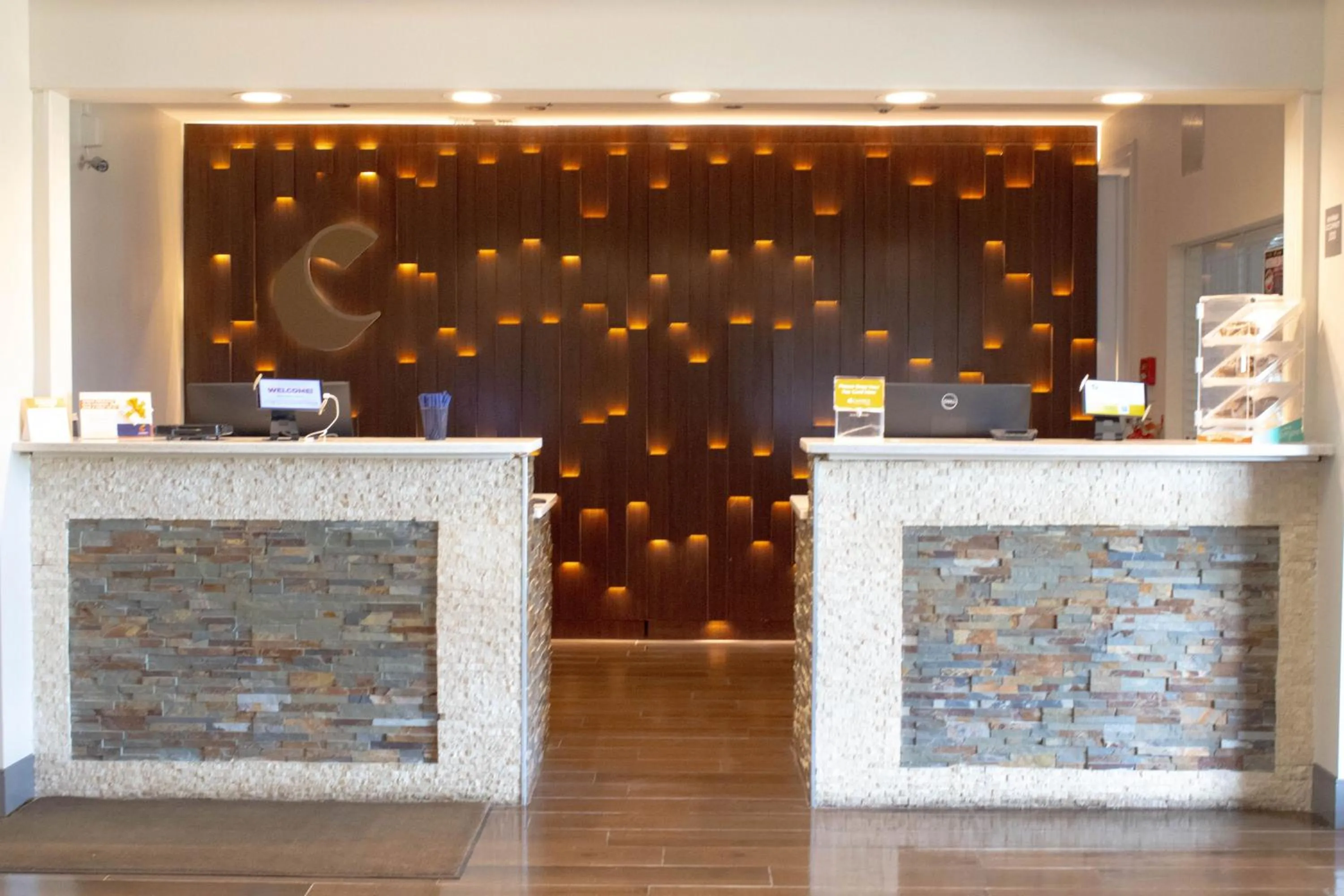 Lobby or reception in Comfort Suites Texarkana Texas