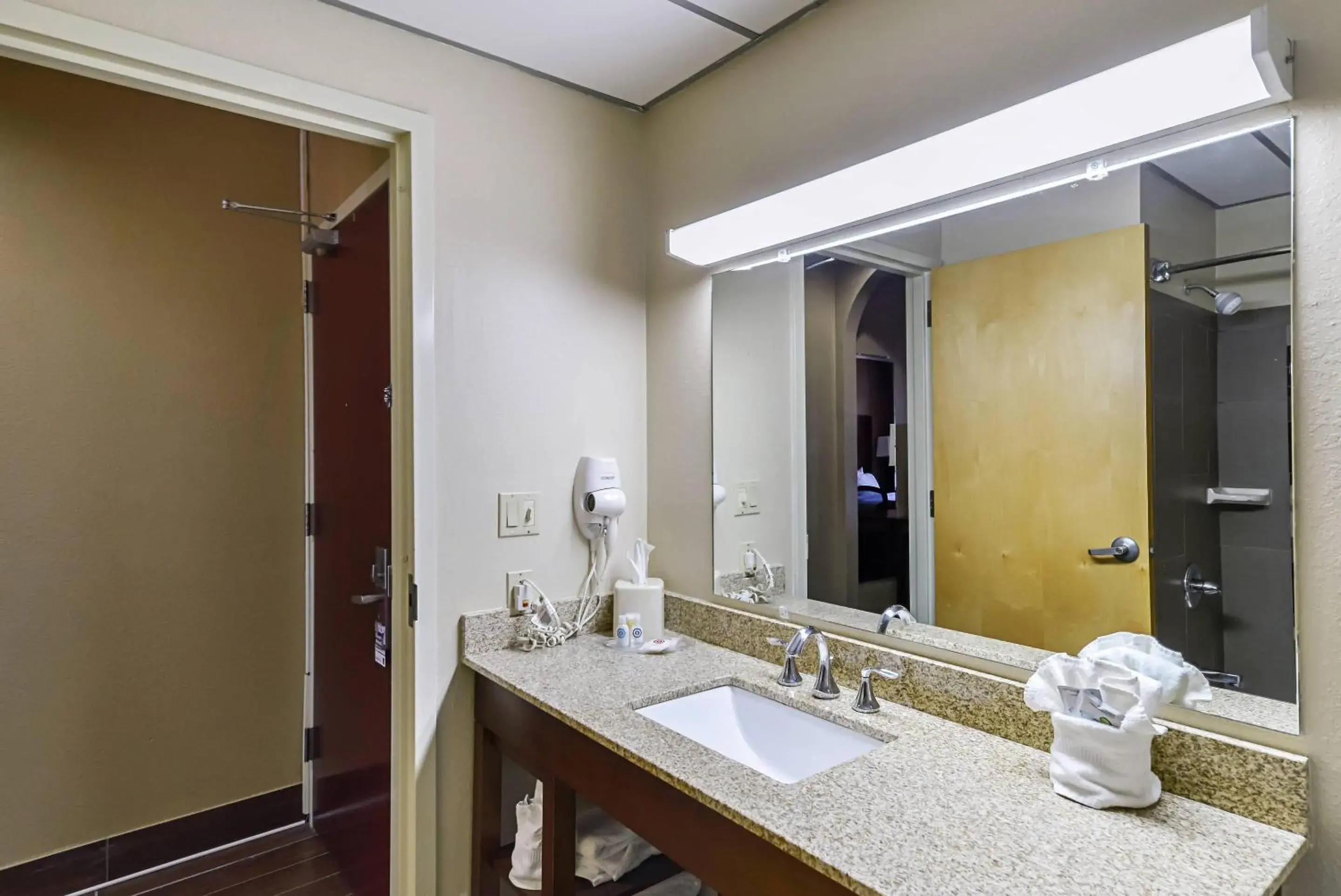 Bedroom in Quality Suites Lubbock Southwest Bedroom in Quality Suites Lubbock Southwest