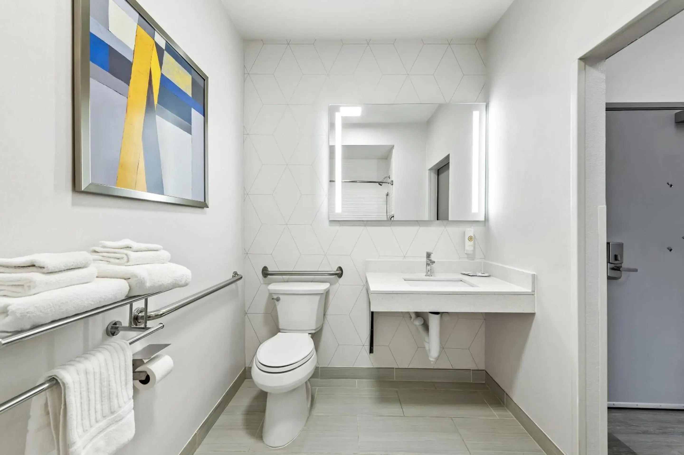 Bedroom in Comfort Suites Longview North Bedroom in Comfort Suites Longview North