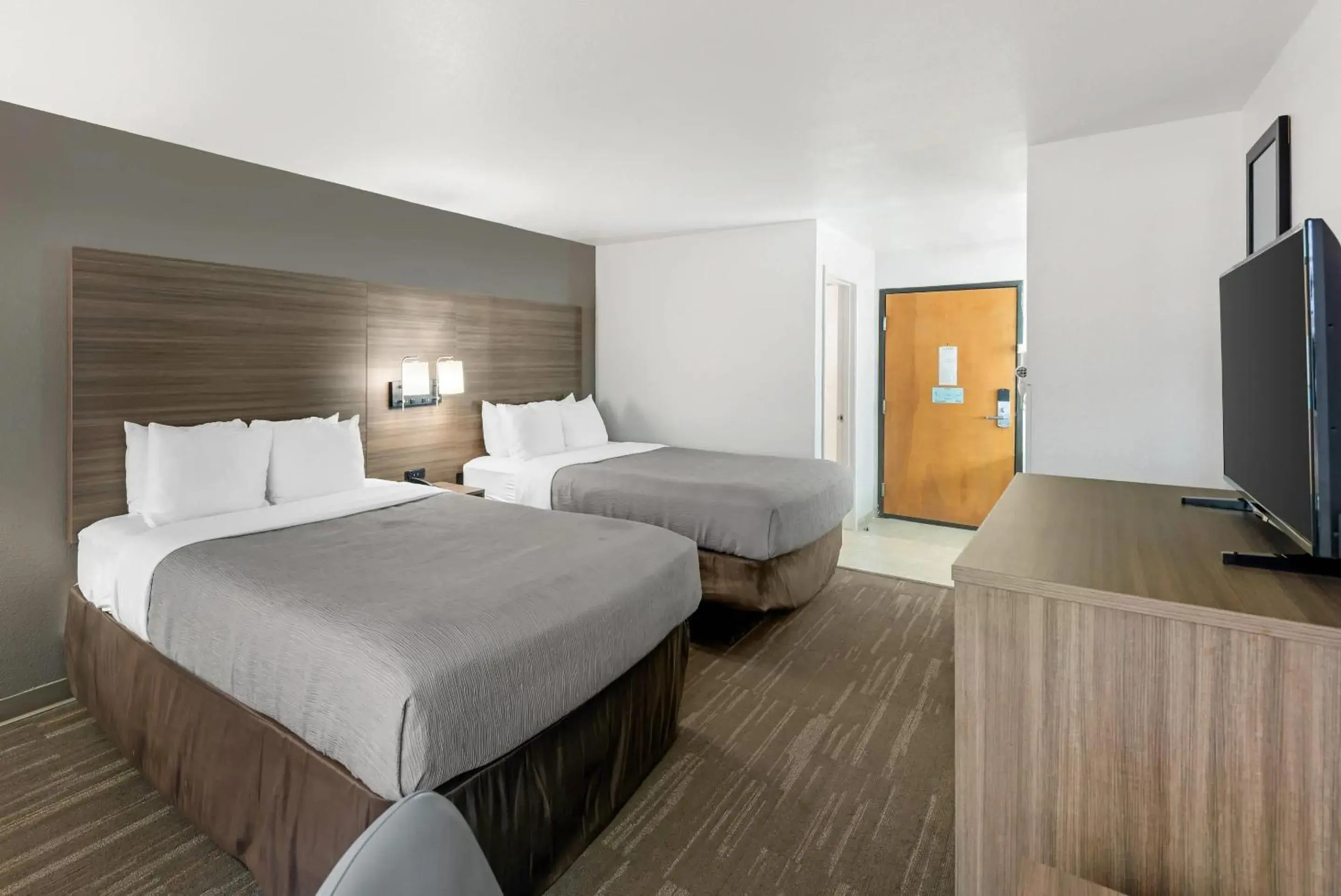 Bedroom, Bed in Quality Inn Near Seaworld - Lackland Bedroom, Bed in Quality Inn Near Seaworld - Lackland