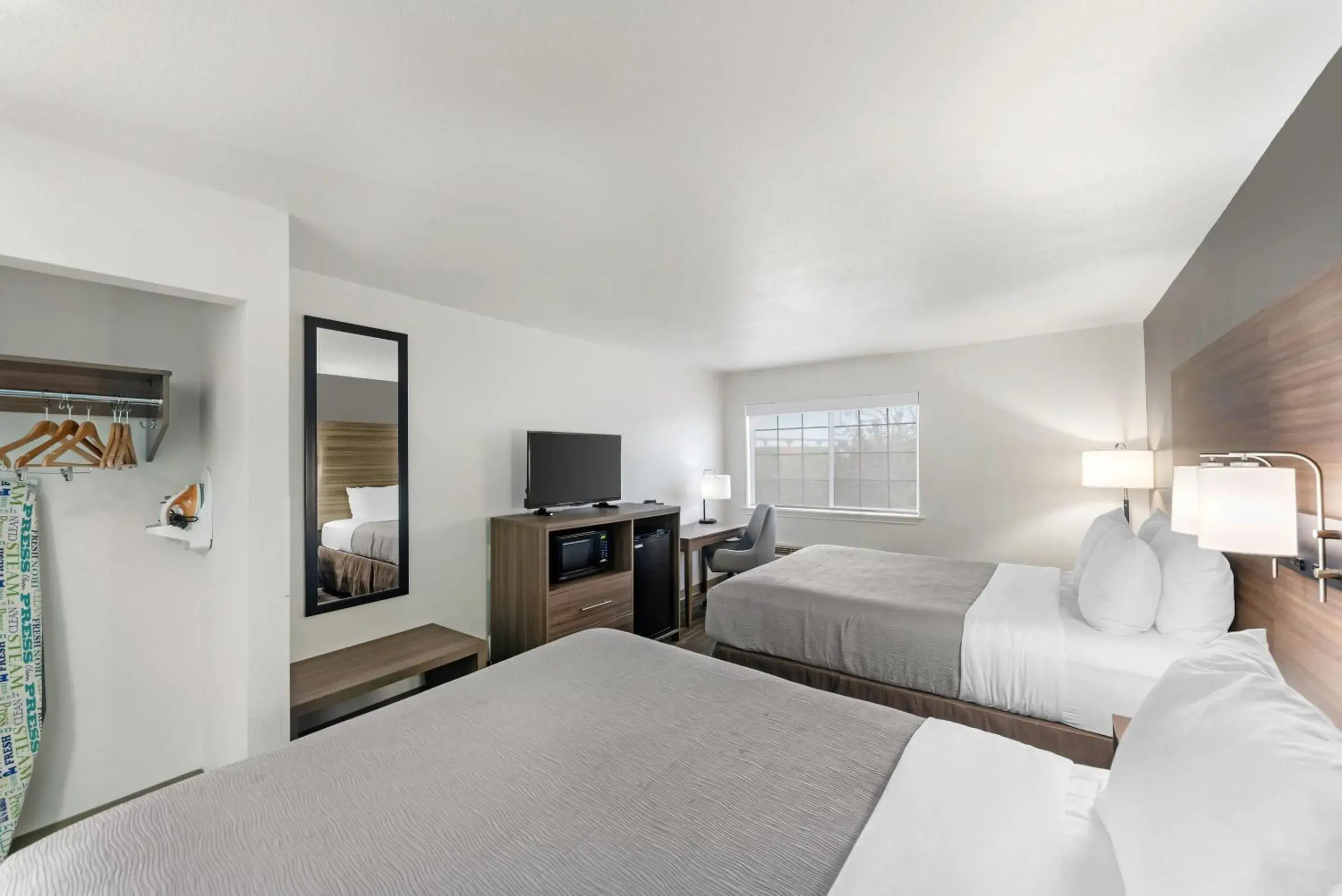 Bedroom, Bed in Quality Inn Near Seaworld - Lackland Bedroom, Bed in Quality Inn Near Seaworld - Lackland