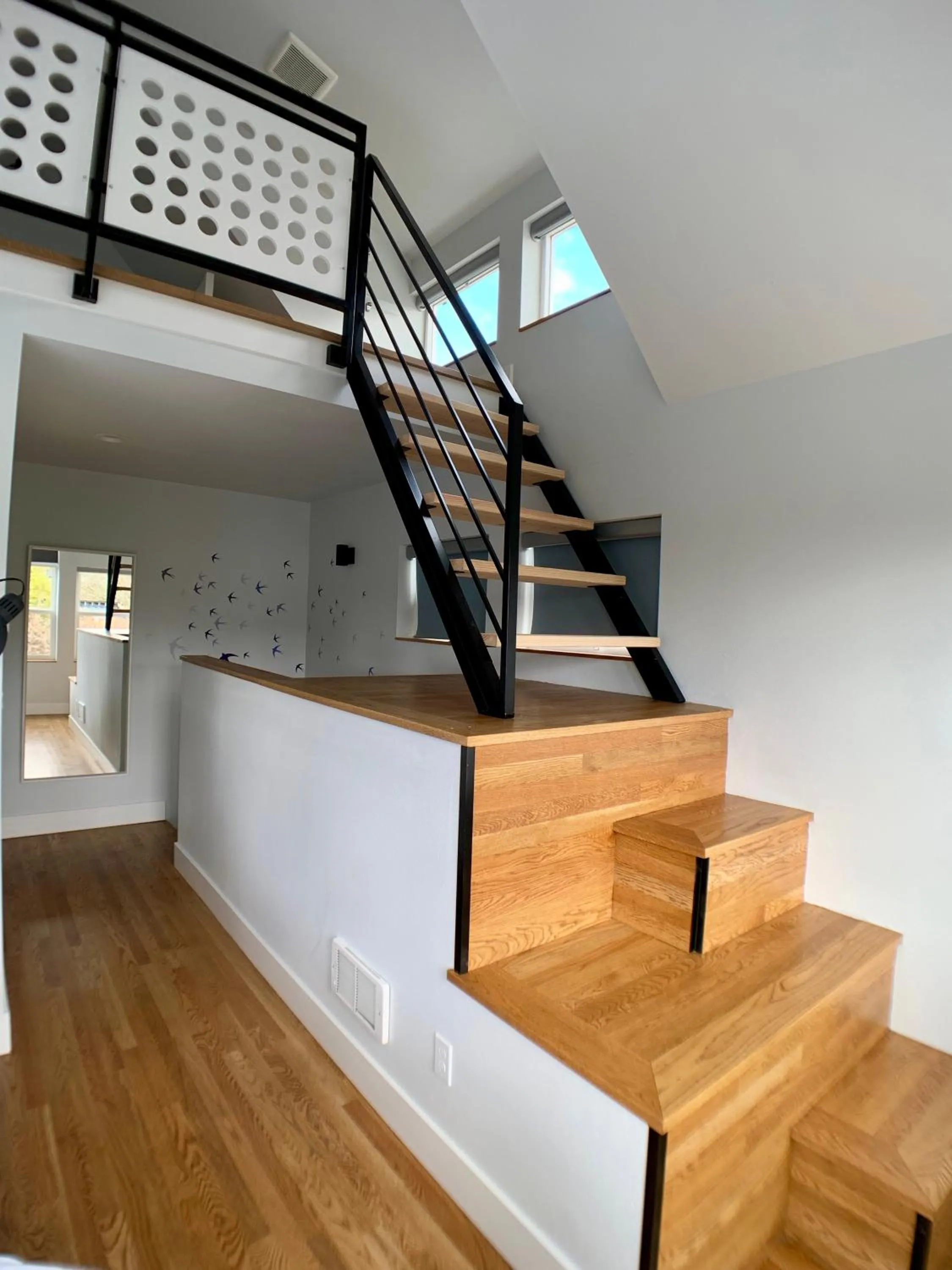 Birdhouse on Green Lake