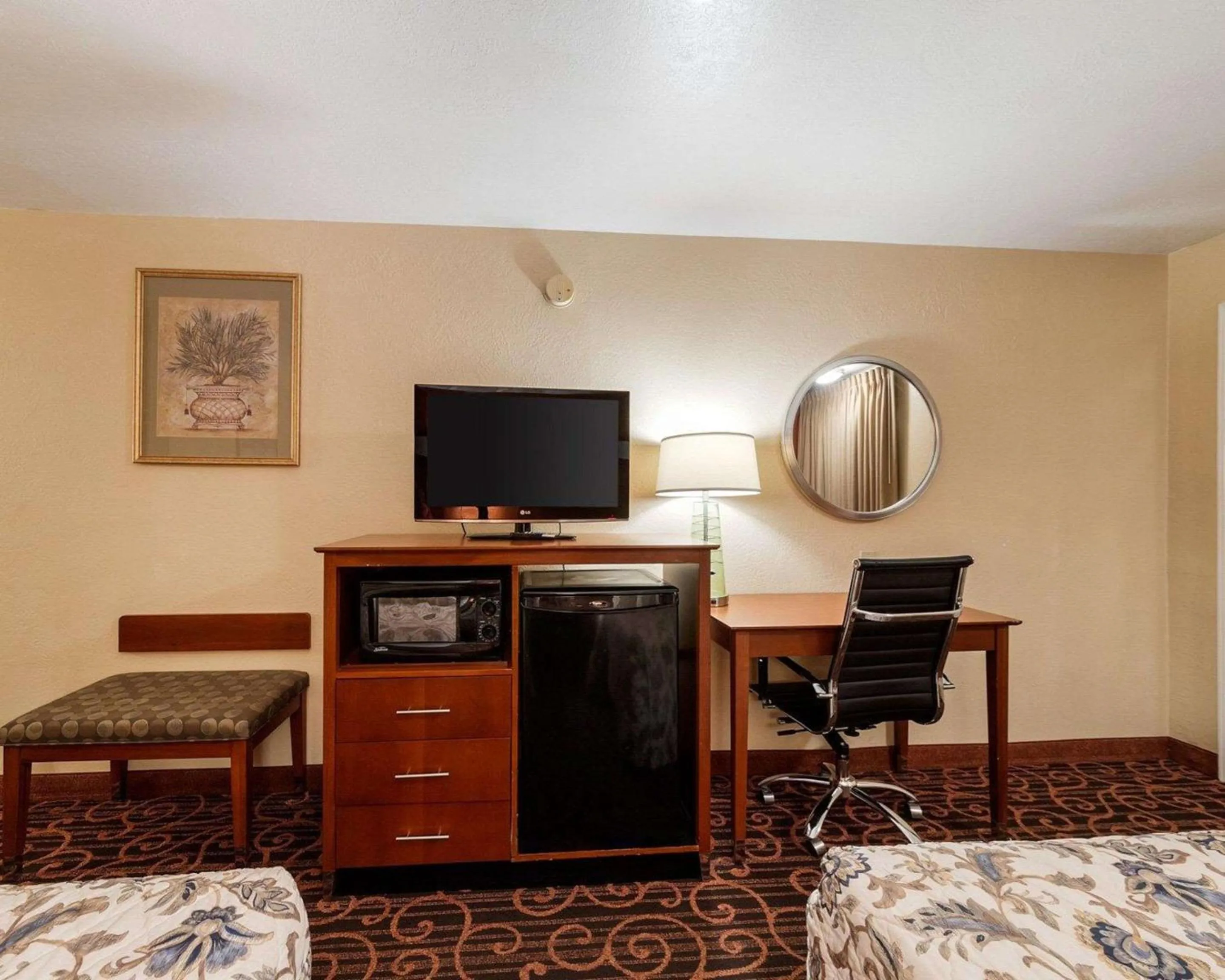 Photo of the whole room in Econo Lodge Jasper