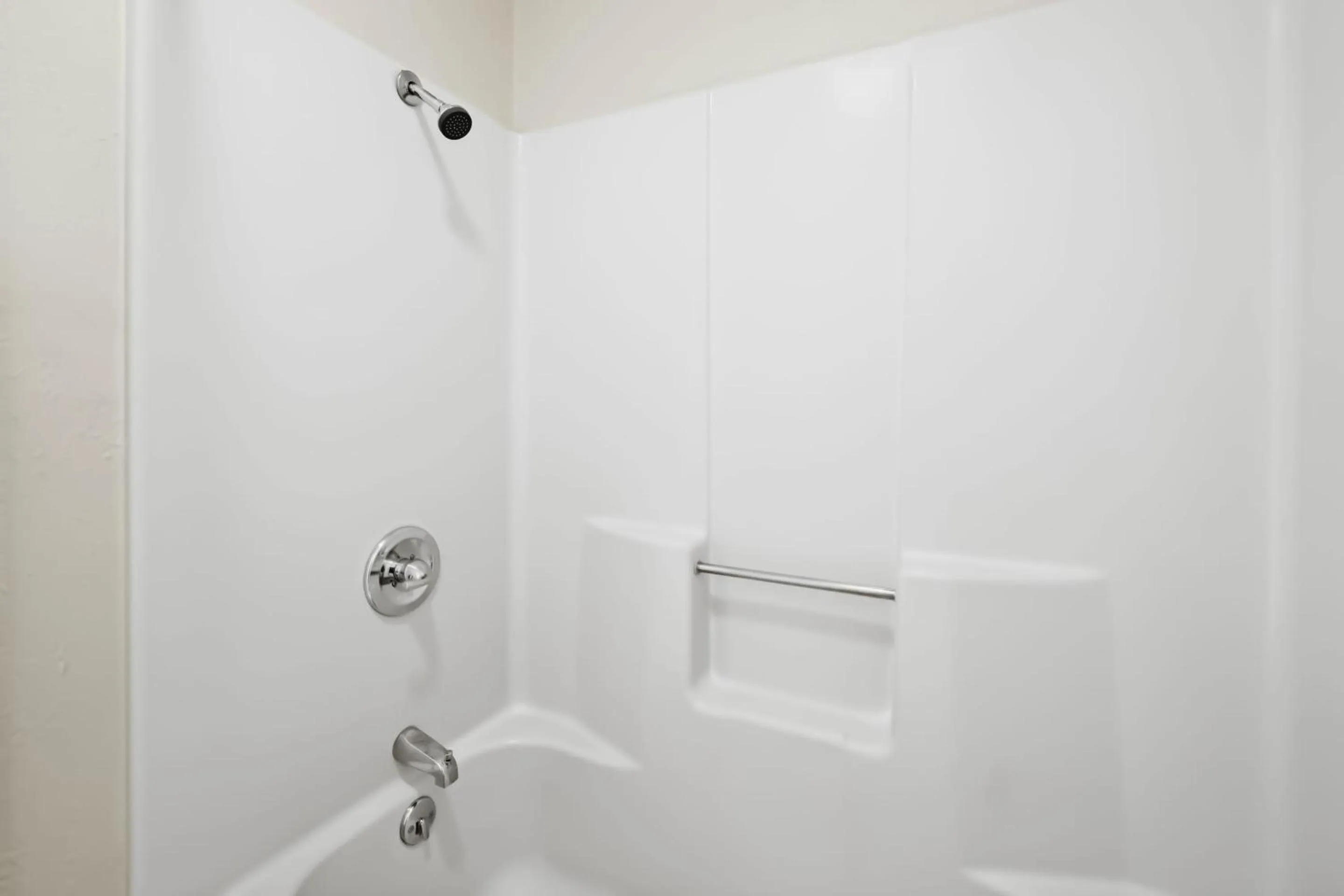 Bathroom in Segovia Lodge Junction TX I -10