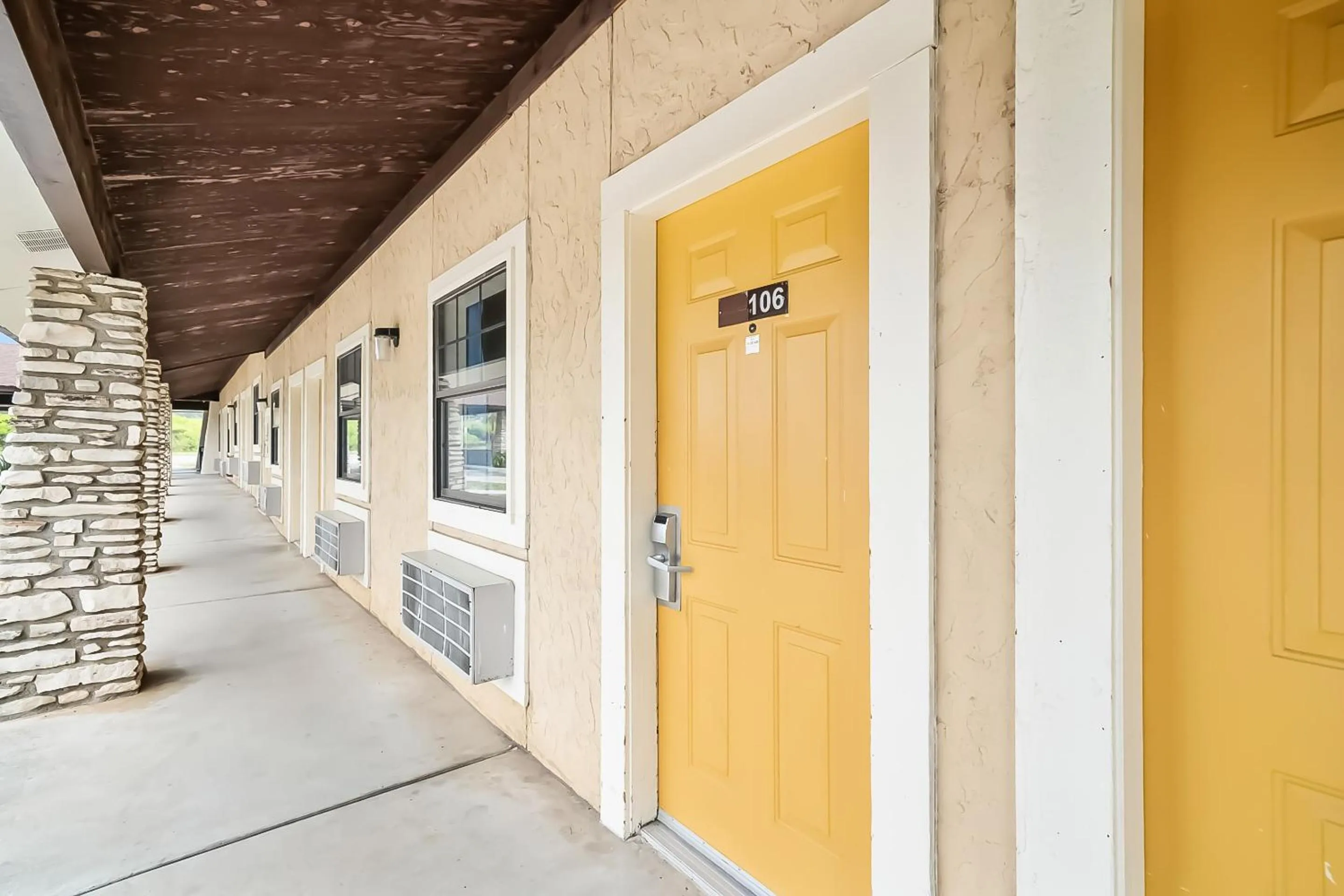 Lobby or reception in OYO Hotel Junction TX I-10