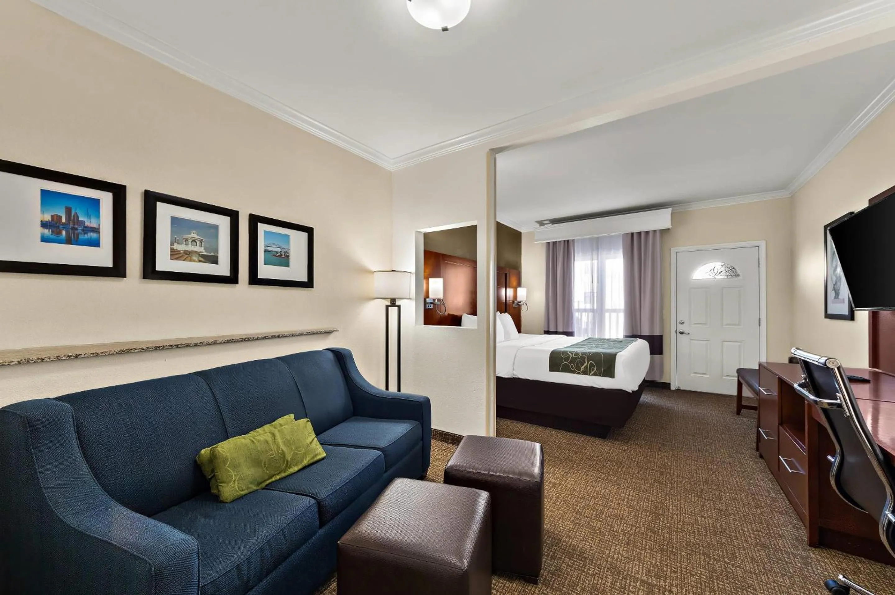 Bedroom, Bed in Comfort Suites Corpus Christi Central