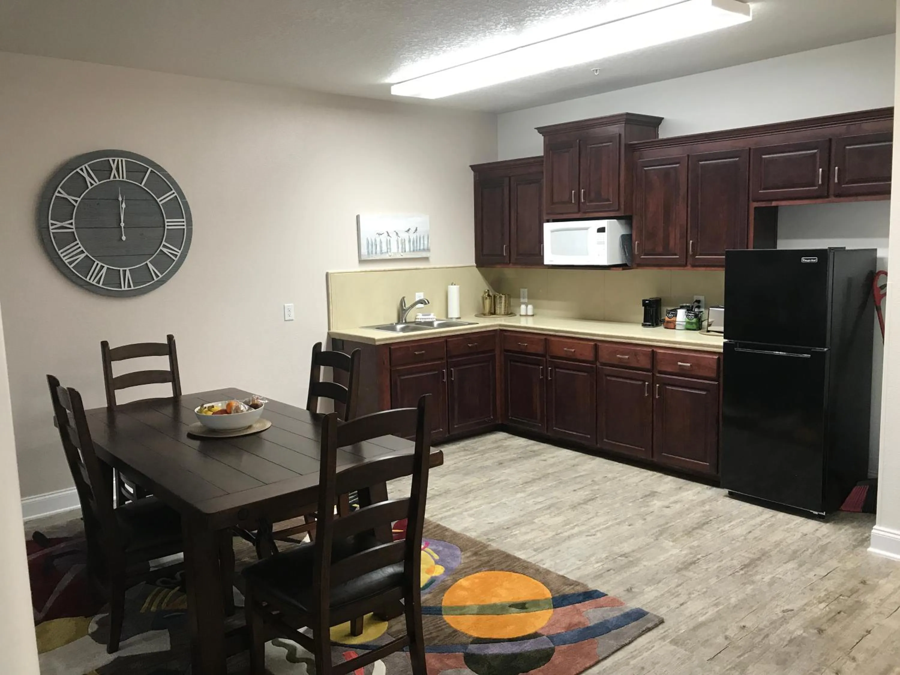 Kitchen or kitchenette in Hotel Pensacola