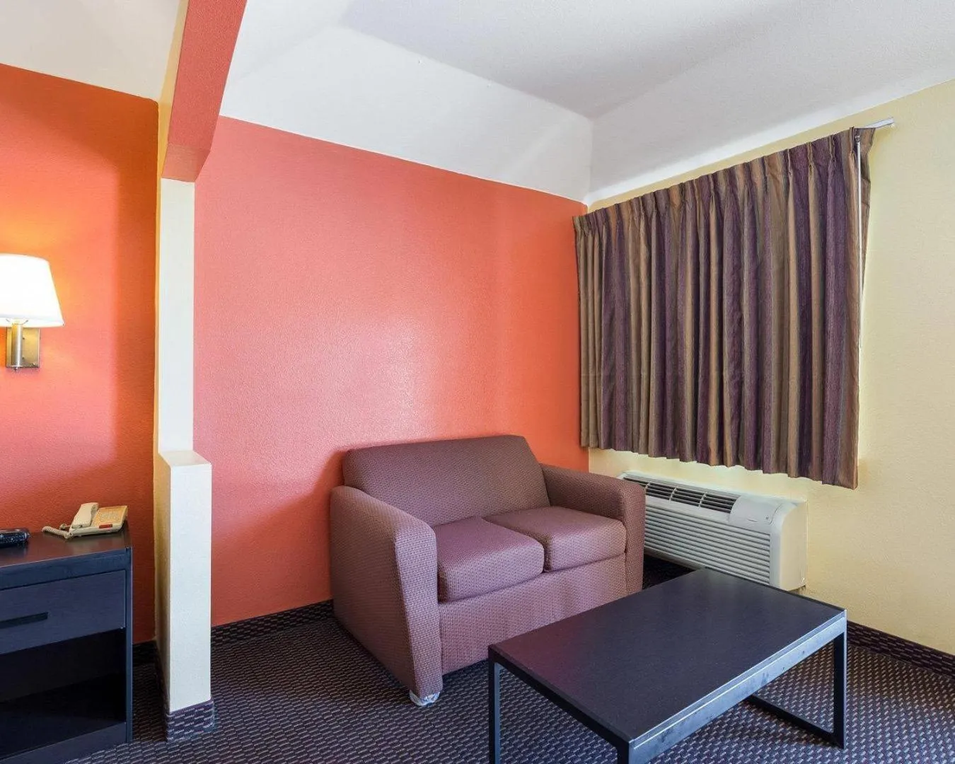 Bedroom in Rodeway Inn & Suites Humble IAH