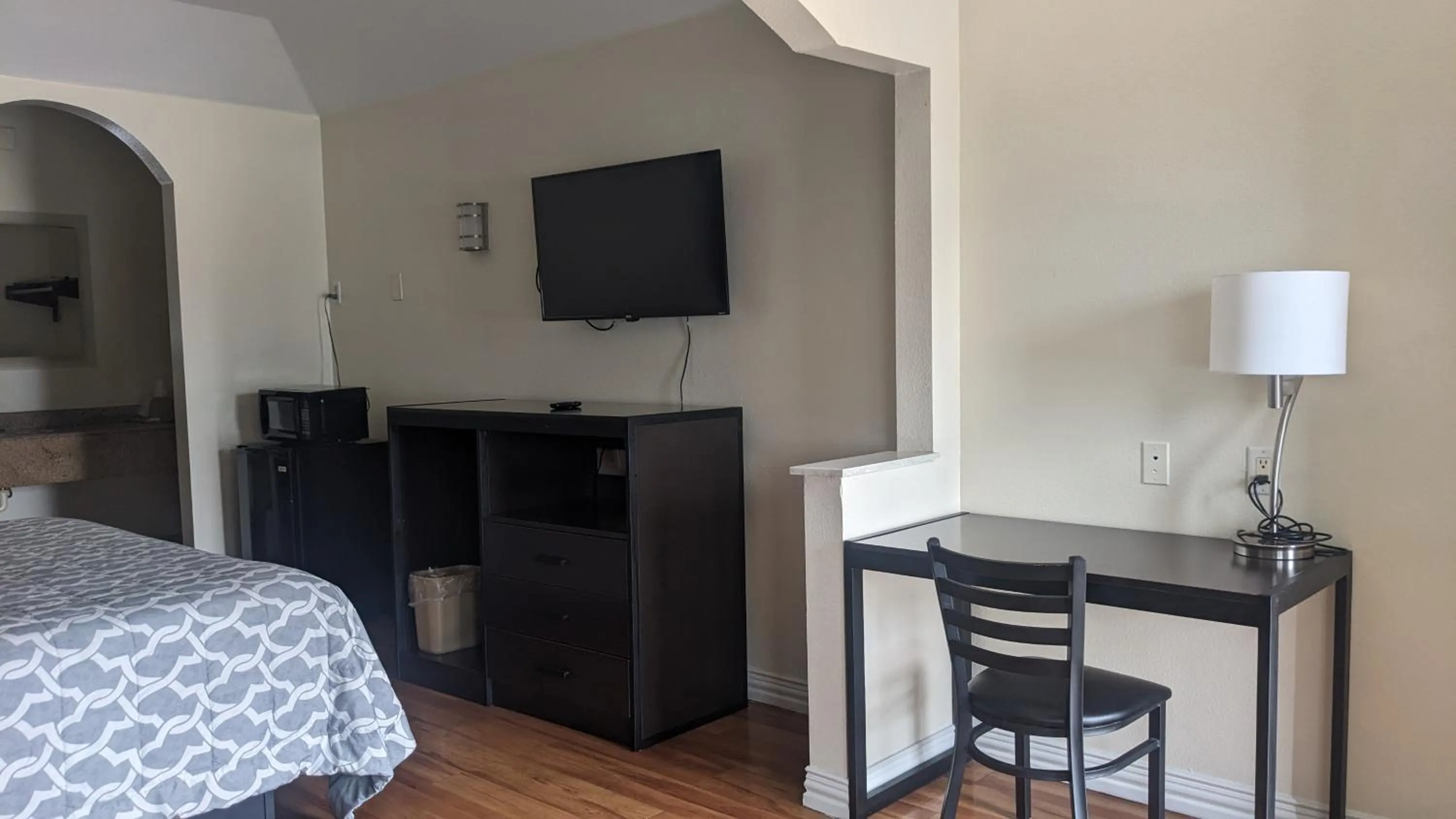 Bed in Rodeway Inn & Suites Humble IAH