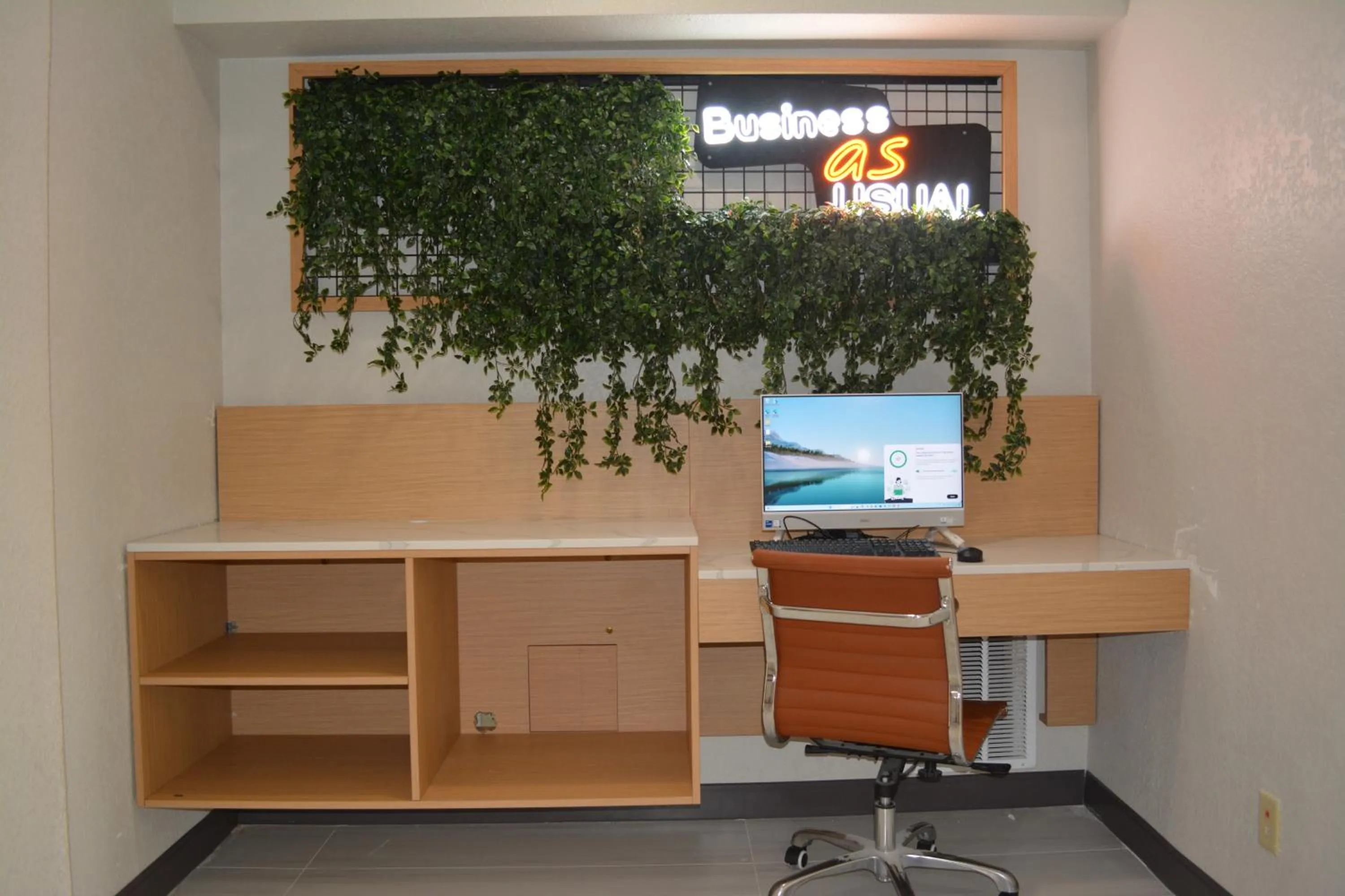 Lobby or reception in Wingate by Wyndham College Station South