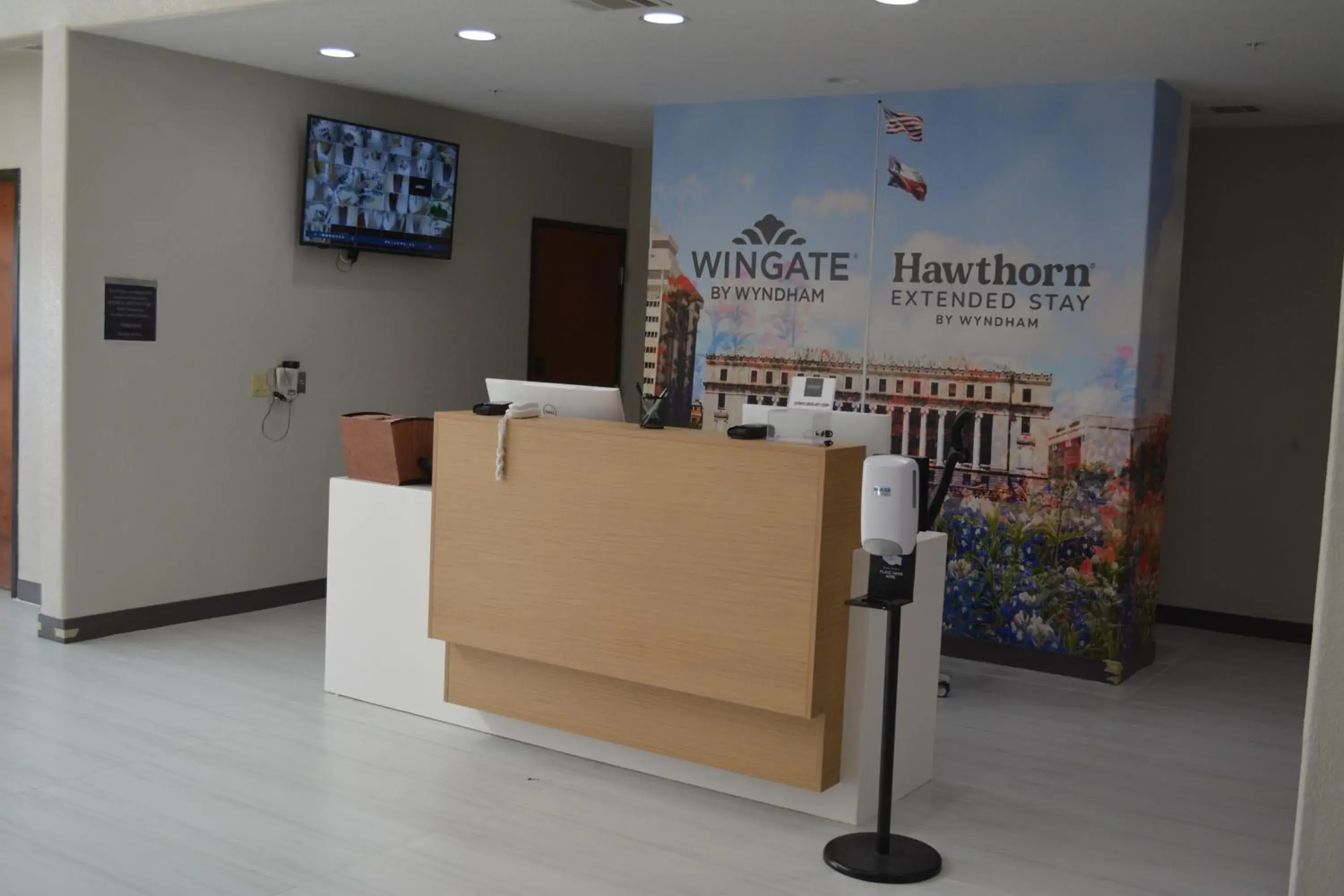 Lobby or reception in Wingate by Wyndham College Station South Lobby or reception in Wingate by Wyndham College Station South