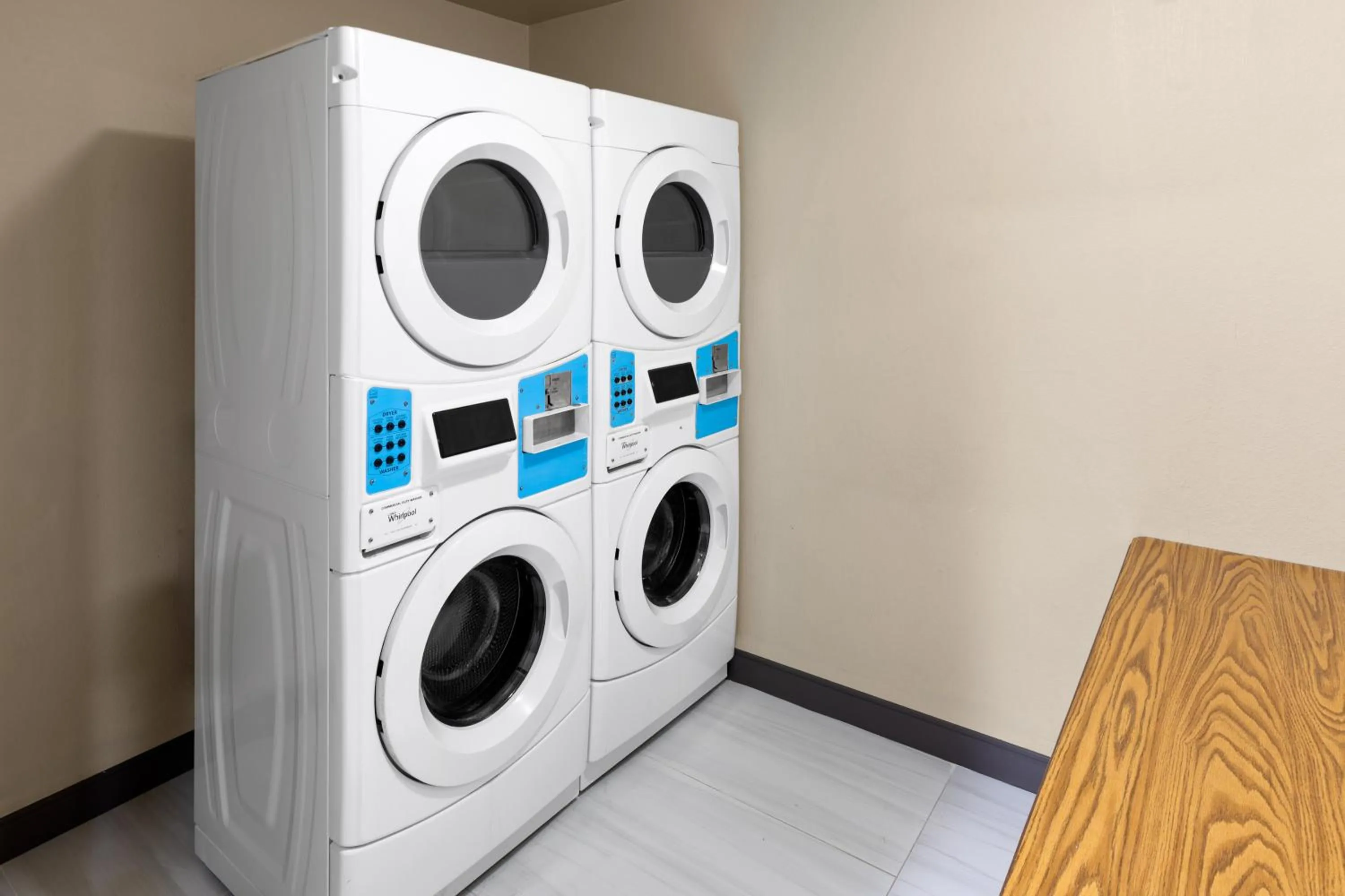 laundry in Wingate by Wyndham College Station South