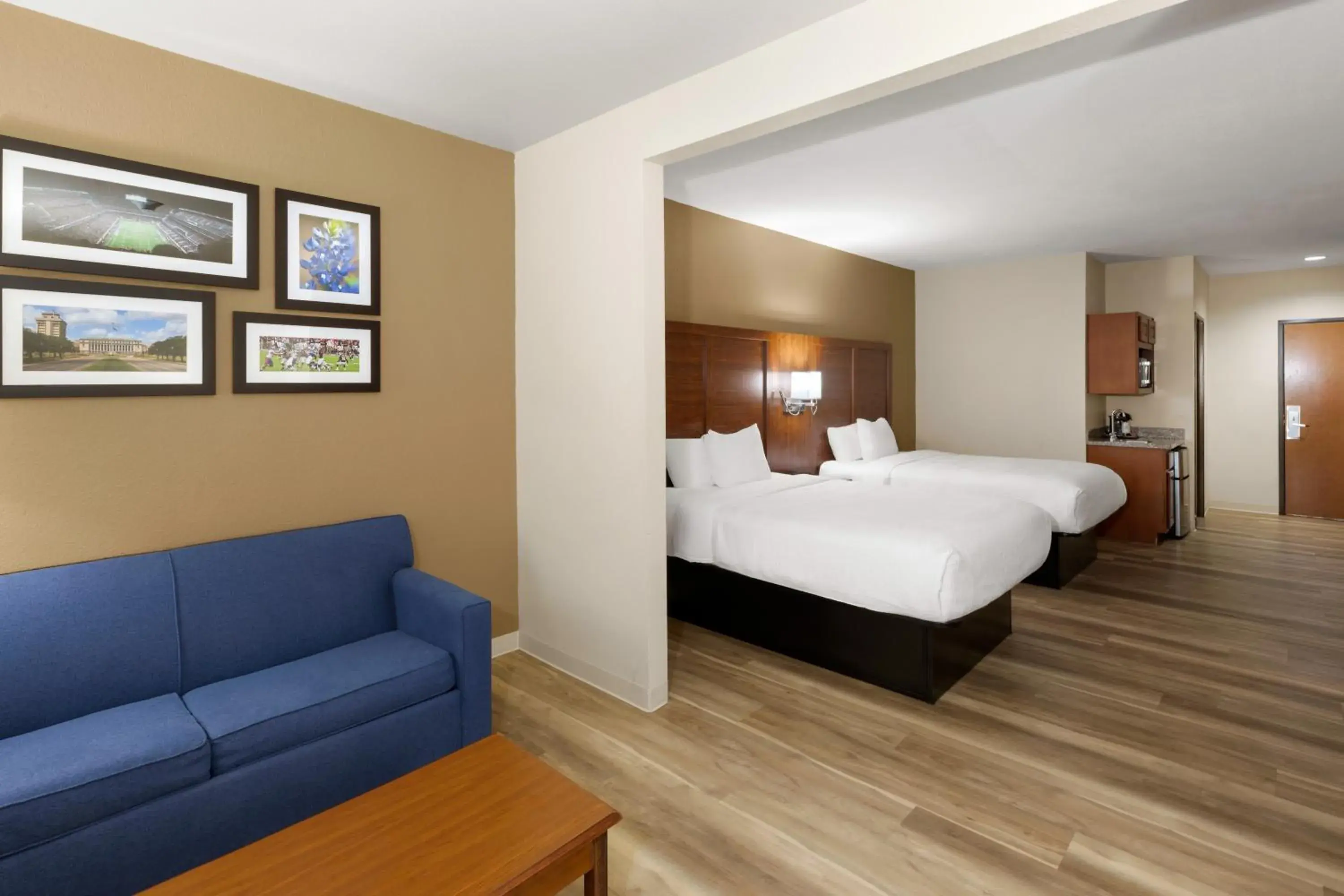 Suite with Two Queen Beds - Non-Smoking in Wingate by Wyndham College Station South Suite with Two Queen Beds - Non-Smoking in Wingate by Wyndham College Station South