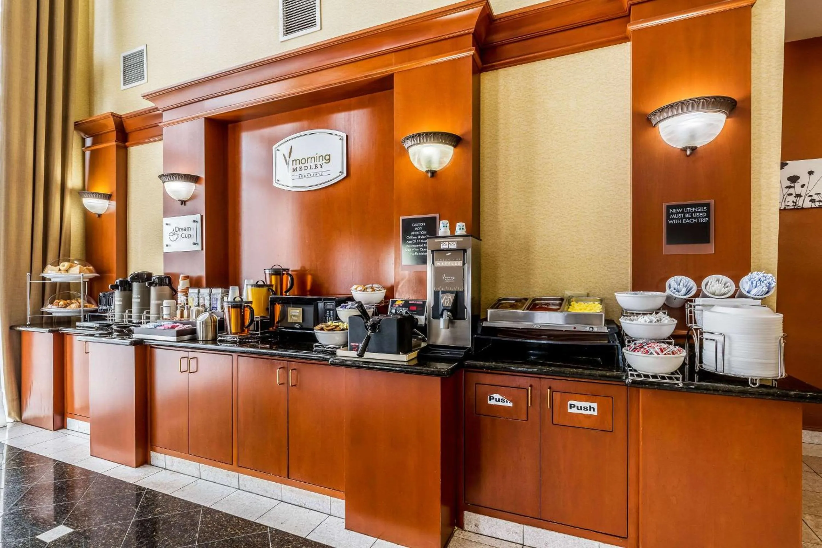 Restaurant/places to eat in Sleep Inn & Suites Stafford - Sugarland