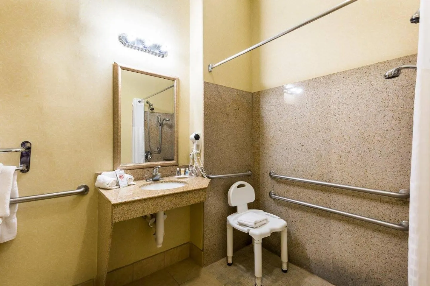 Bathroom in Comfort Suites Galveston Cruise Port Area - Beachside