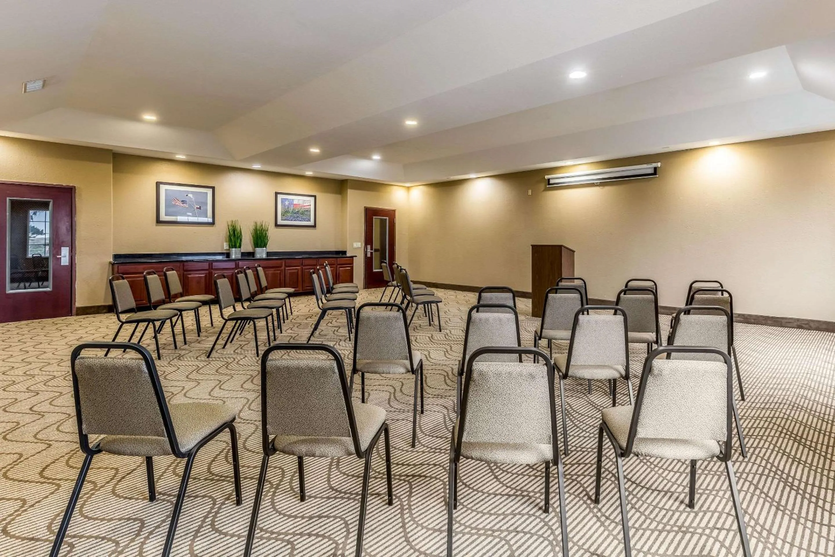 On site in Comfort Suites Galveston Cruise Port Area - Beachside