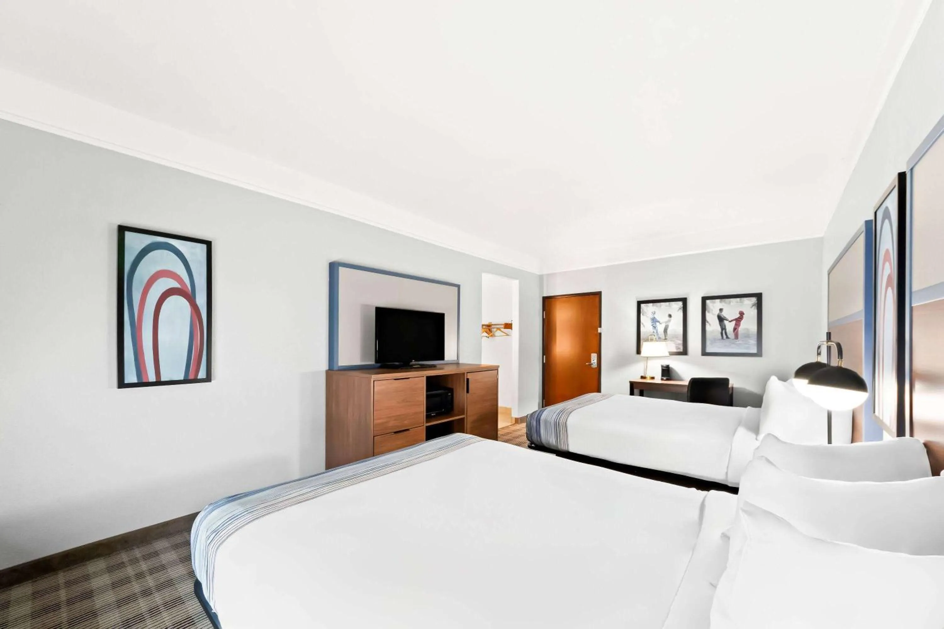 Bed in AmericInn by Wyndham New Braunfels