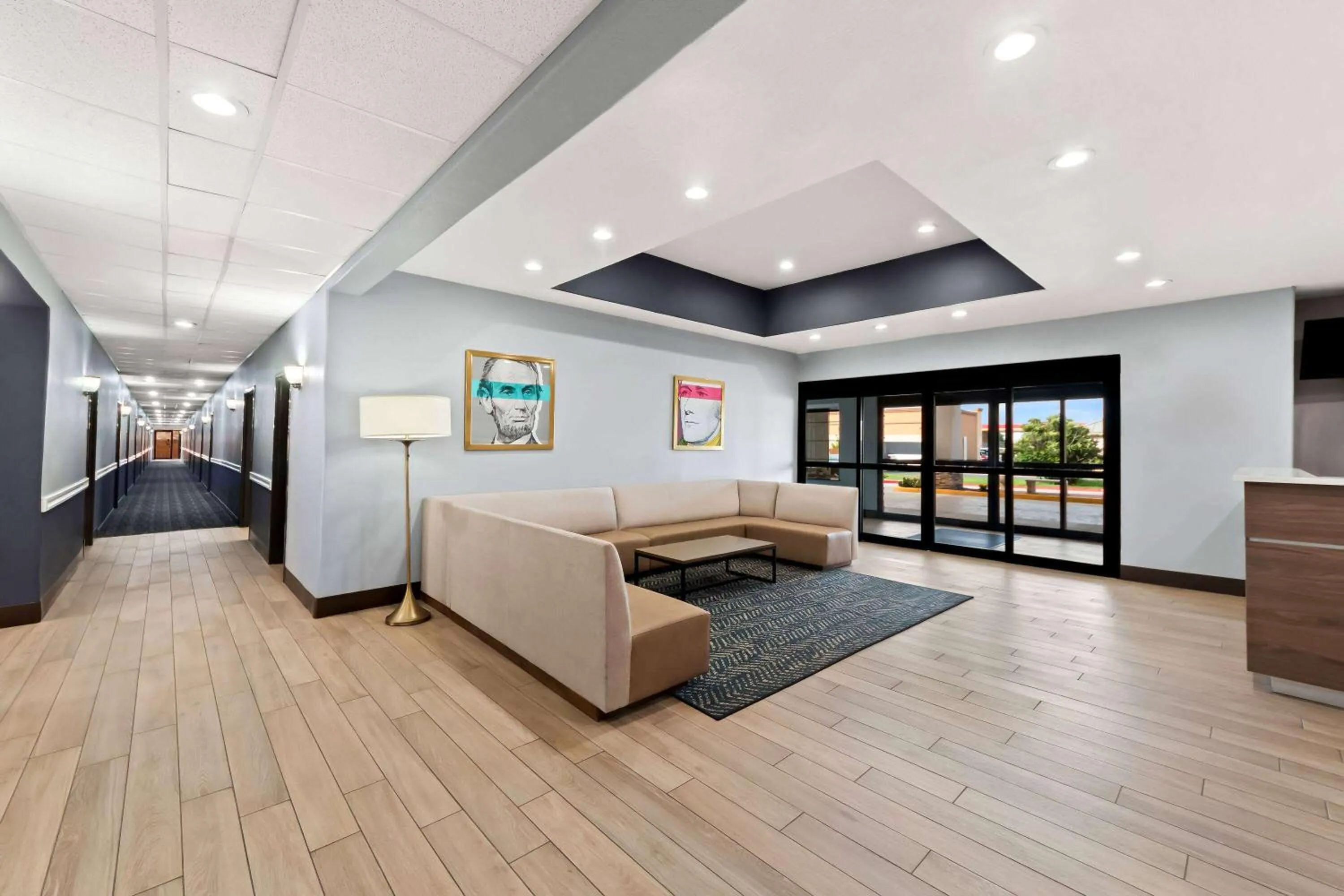 Lobby or reception in AmericInn by Wyndham New Braunfels