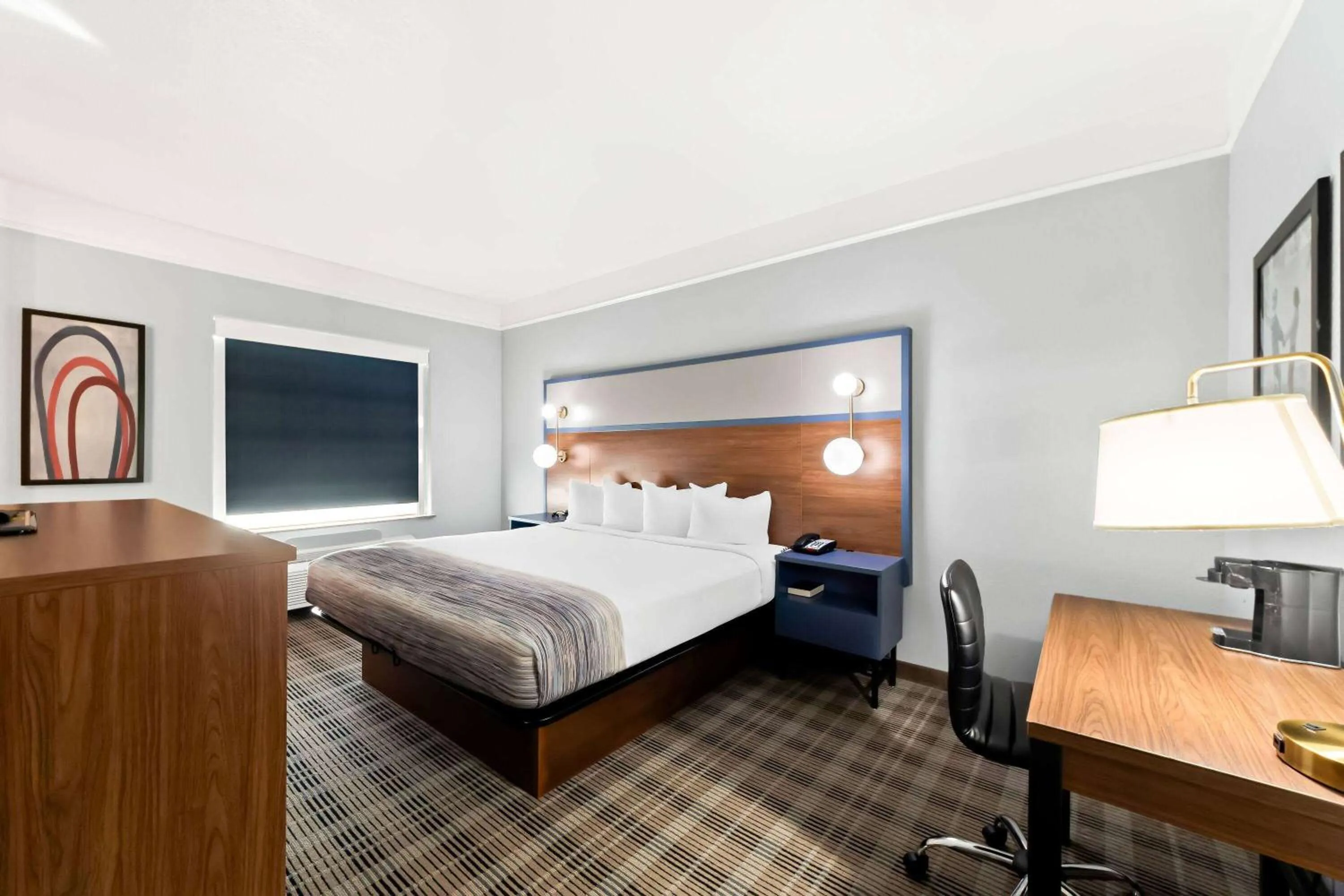 Bed in AmericInn by Wyndham New Braunfels
