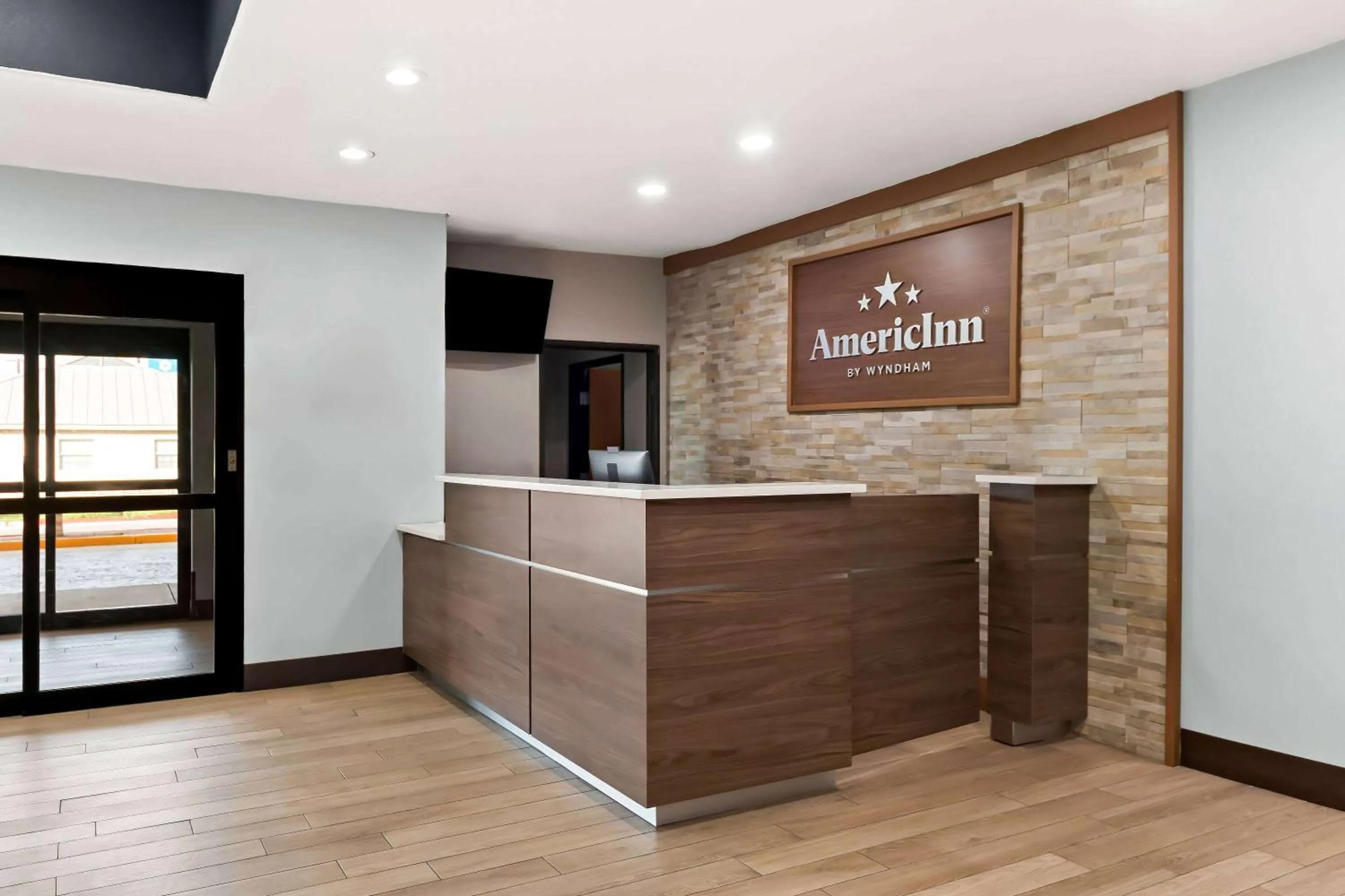 Lobby or reception in AmericInn by Wyndham New Braunfels