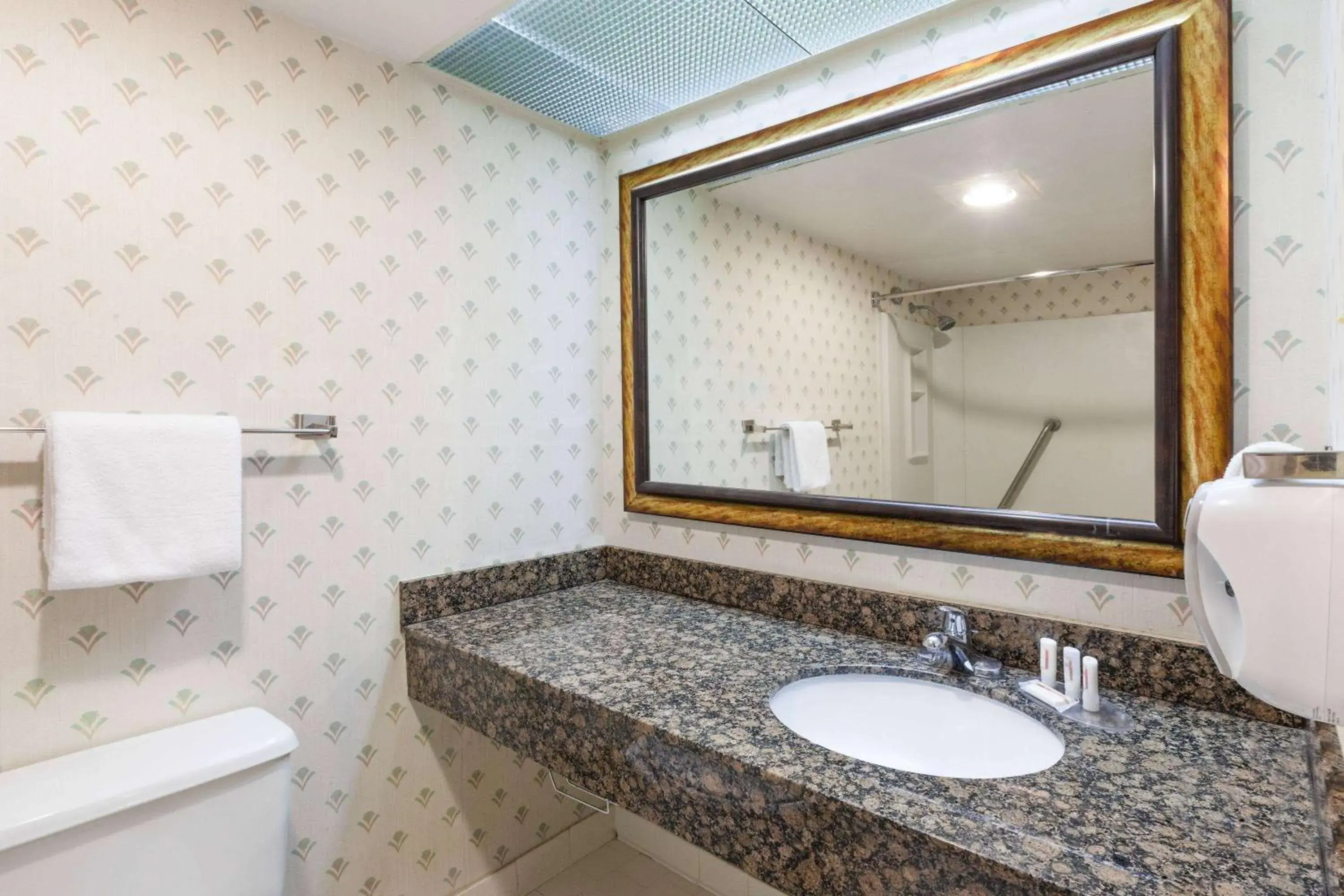 Bathroom in Days Inn by Wyndham Sherman Bathroom in Days Inn by Wyndham Sherman