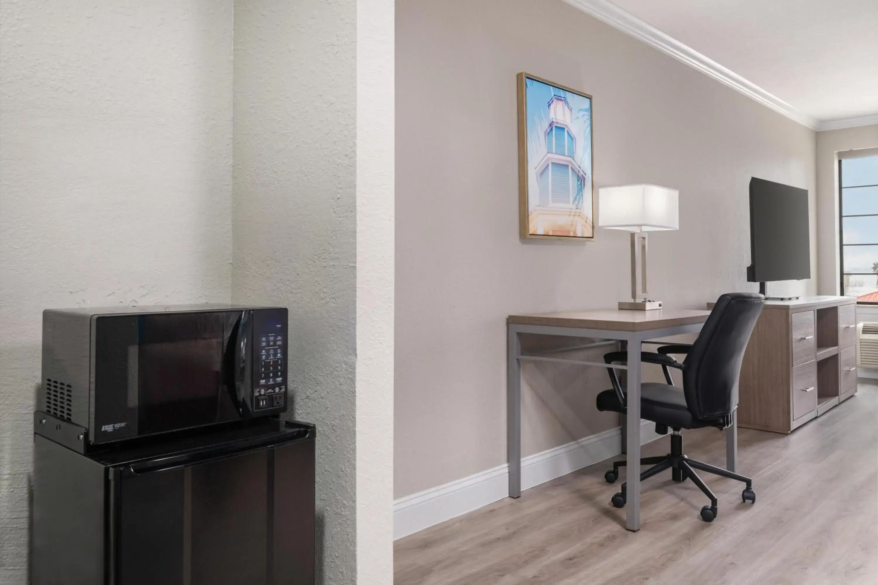 Bedroom in Melrose @ Seabrook, BW Signature Collection by Best Western Bedroom in Melrose @ Seabrook, BW Signature Collection by Best Western