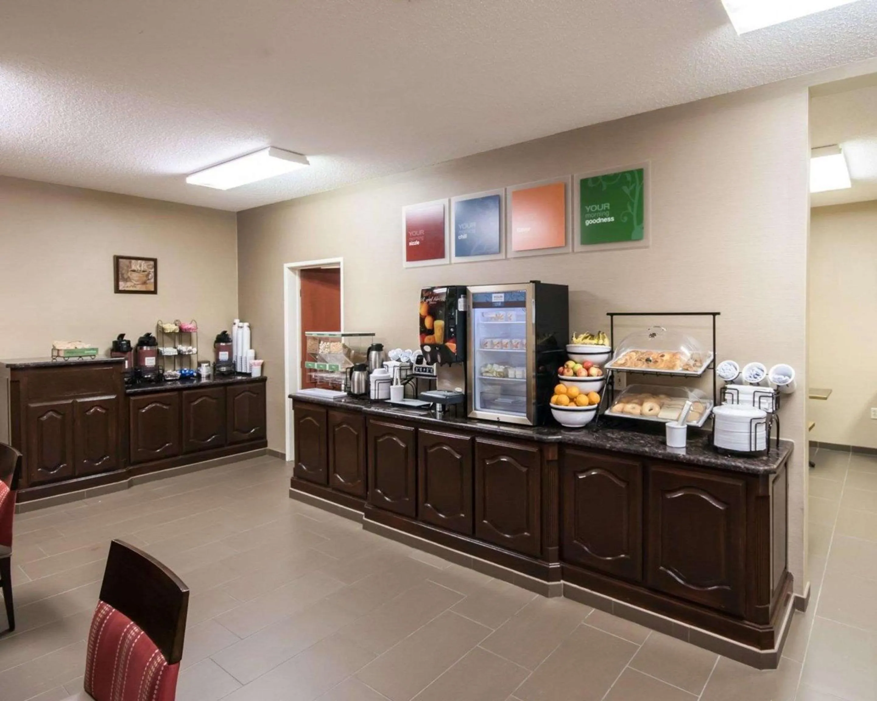 Restaurant/places to eat in Comfort Inn & Suites