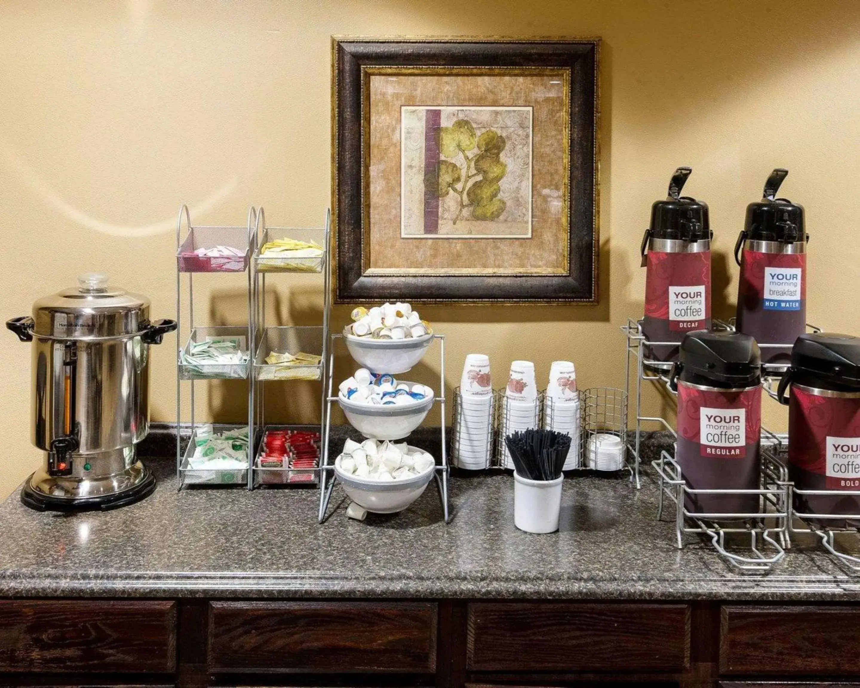 Restaurant/places to eat in Comfort Suites University Restaurant/places to eat in Comfort Suites University