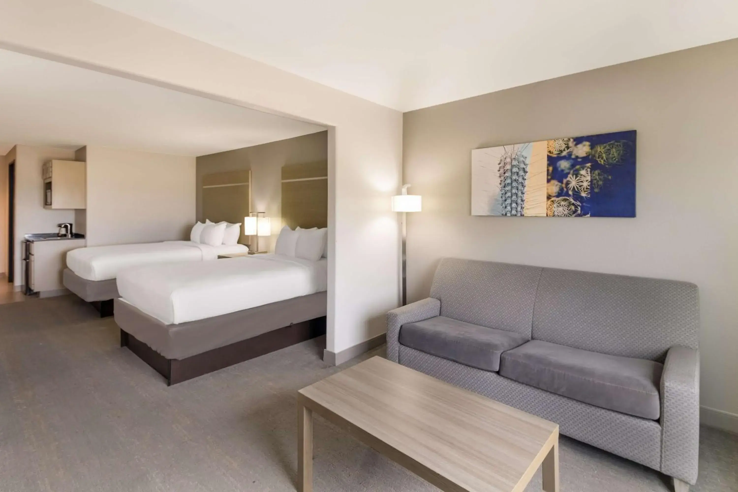 Photo of the whole room, Bed in Best Western Plus Killeen - Fort Cavazos Hotel & Suites Photo of the whole room, Bed in Best Western Plus Killeen - Fort Cavazos Hotel & Suites