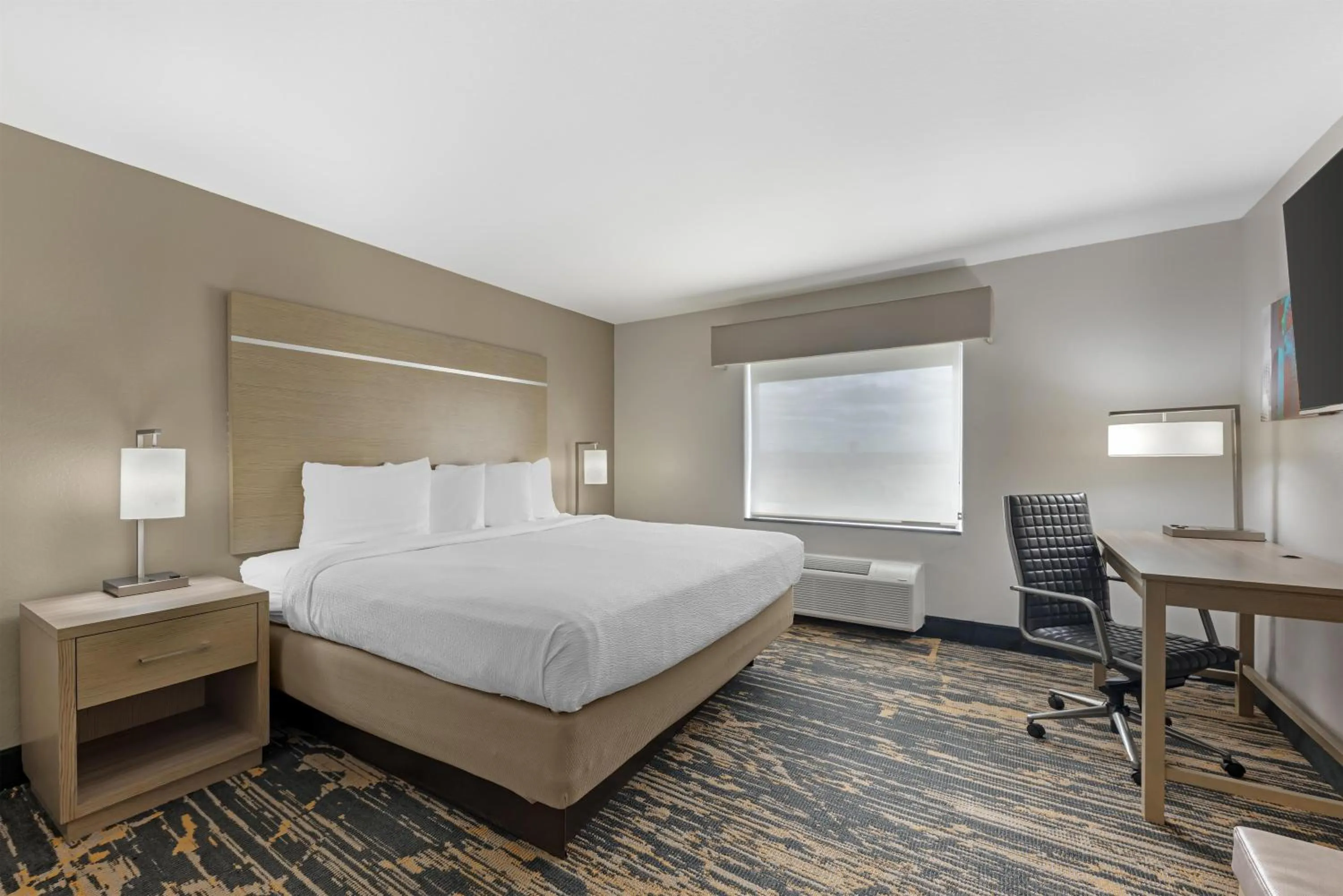 Bedroom, Bed in Best Western Plus Killeen - Fort Cavazos Hotel & Suites