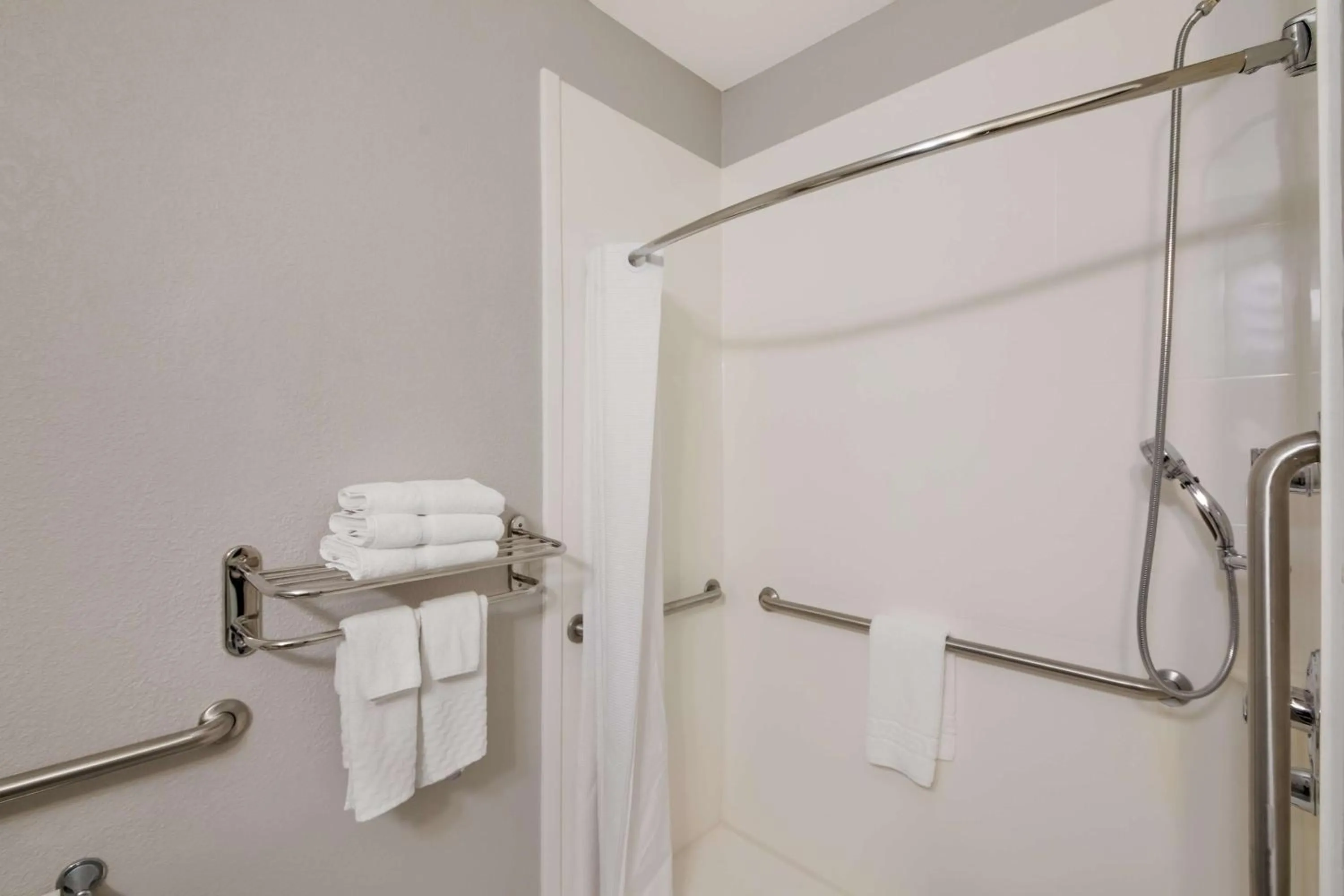 Bathroom in Best Western Plus Killeen - Fort Cavazos Hotel & Suites