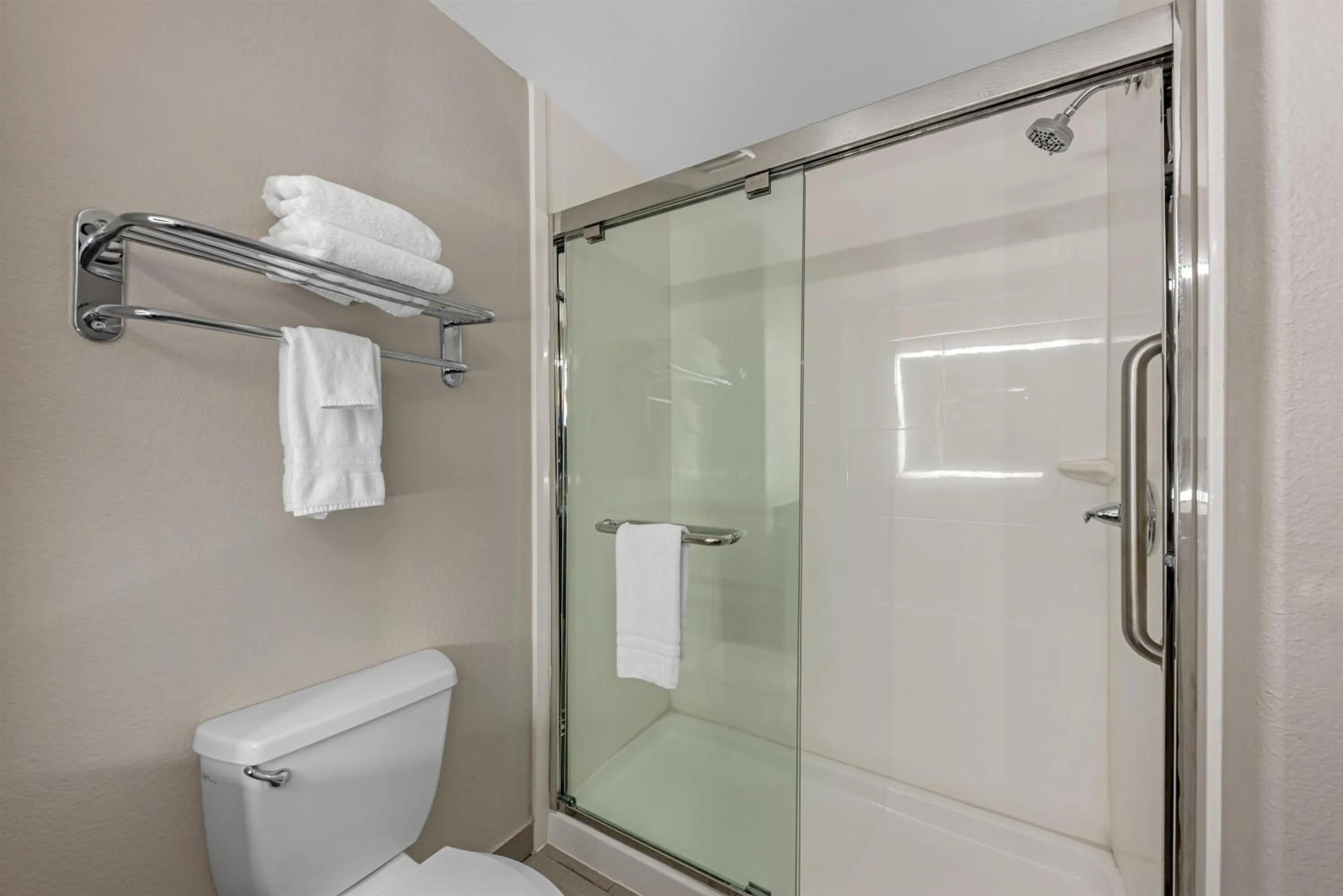 Bathroom in Best Western Plus Killeen - Fort Cavazos Hotel & Suites