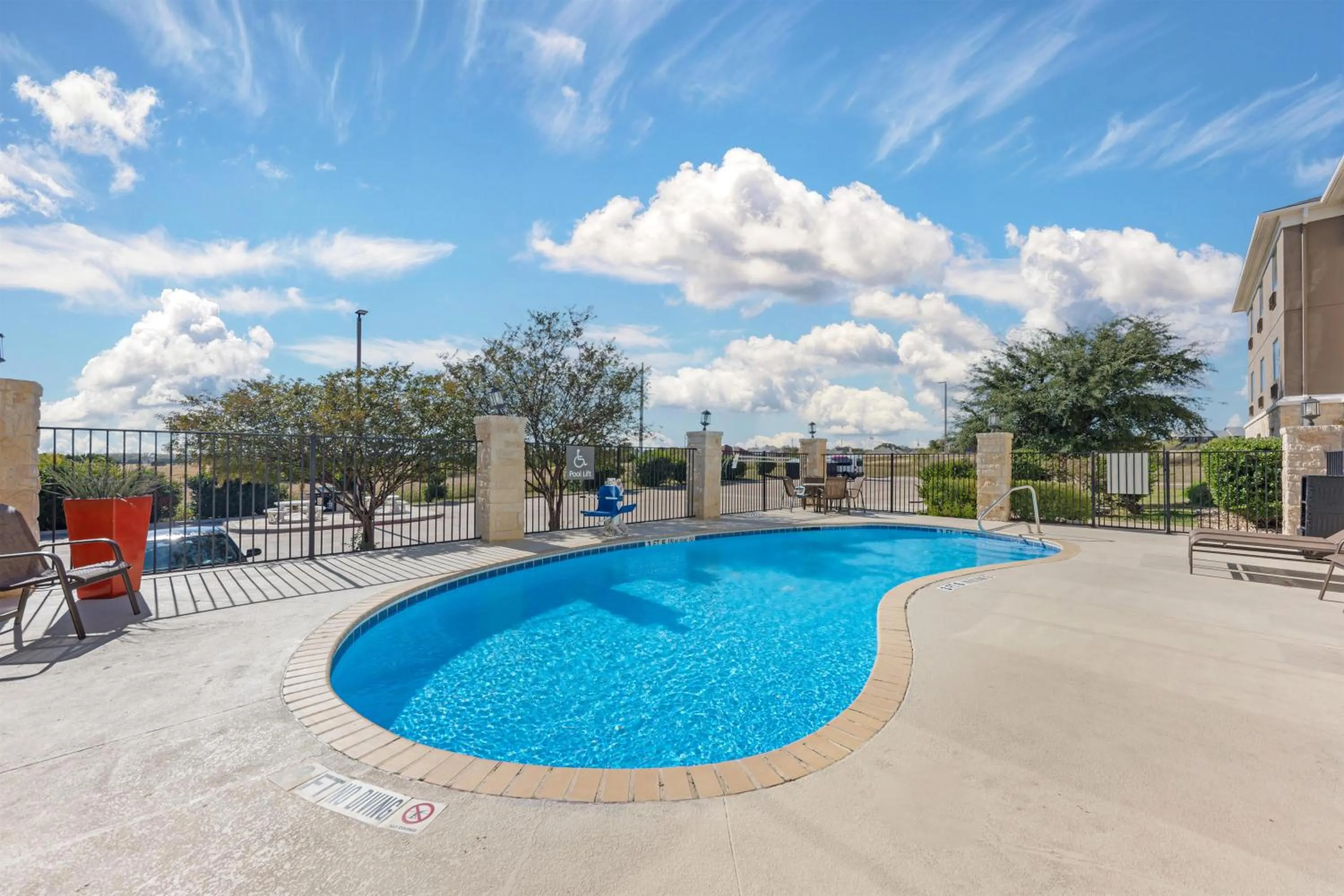 Pool view in Best Western Plus Killeen - Fort Cavazos Hotel & Suites