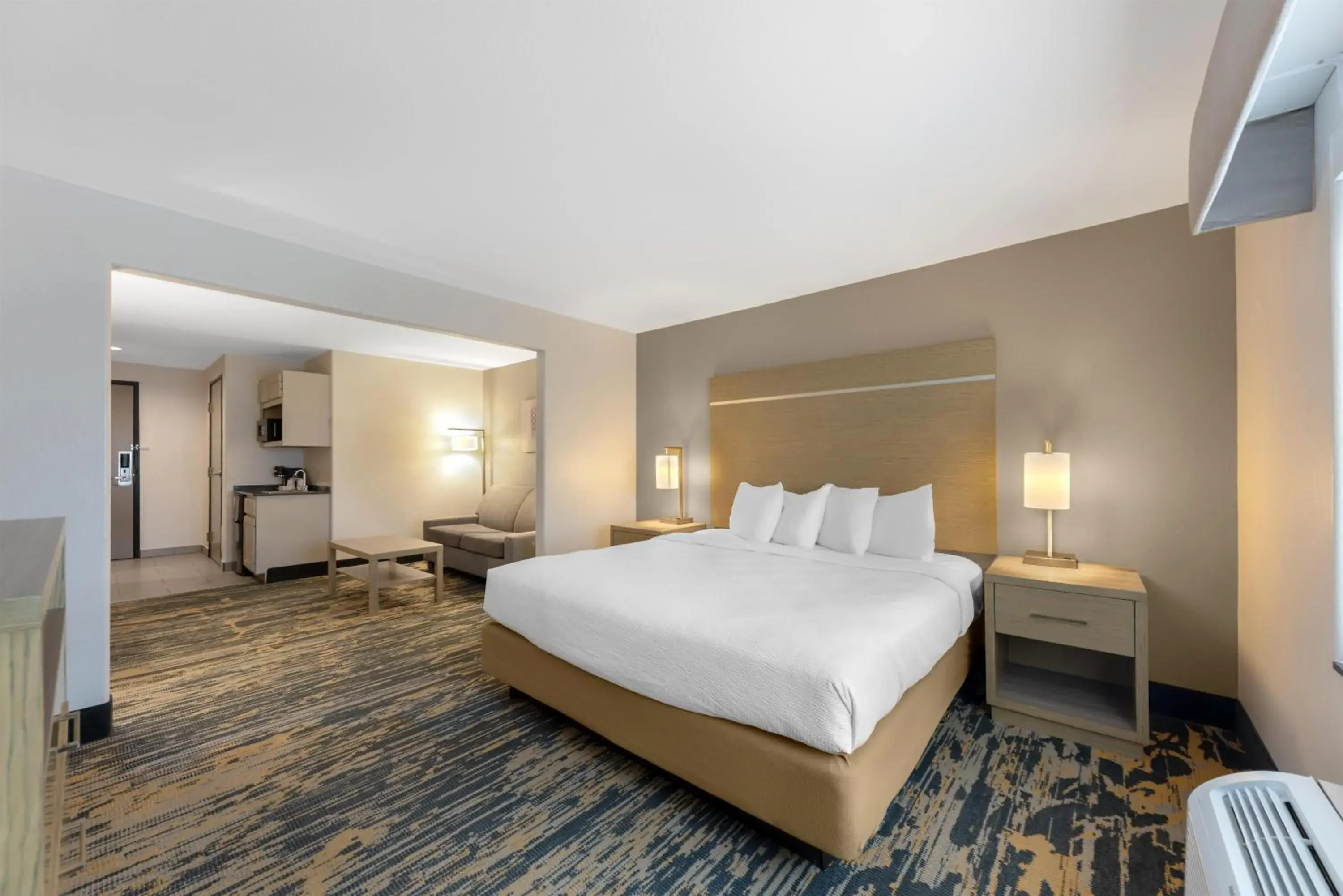 King Room - Disability Access in Best Western Plus Killeen - Fort Cavazos Hotel & Suites King Room - Disability Access in Best Western Plus Killeen - Fort Cavazos Hotel & Suites