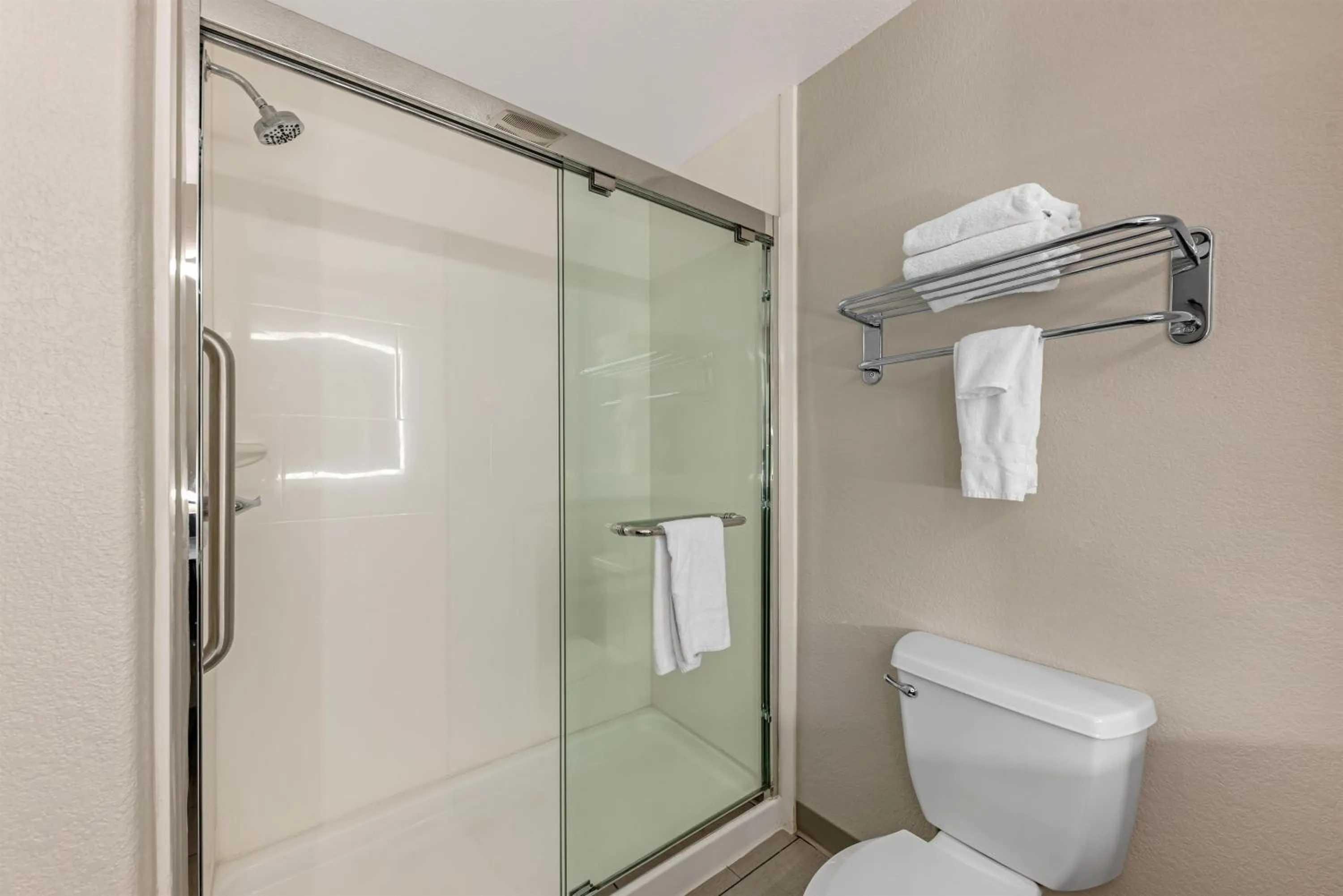 Bathroom in Best Western Plus Killeen - Fort Cavazos Hotel & Suites
