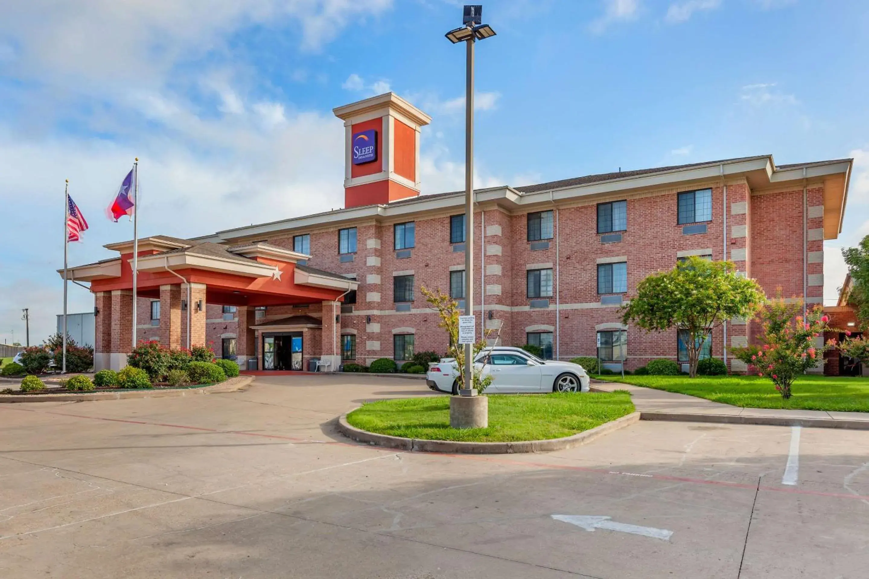 Property building in Sleep Inn & Suites Hewitt - South Waco Property building in Sleep Inn & Suites Hewitt - South Waco