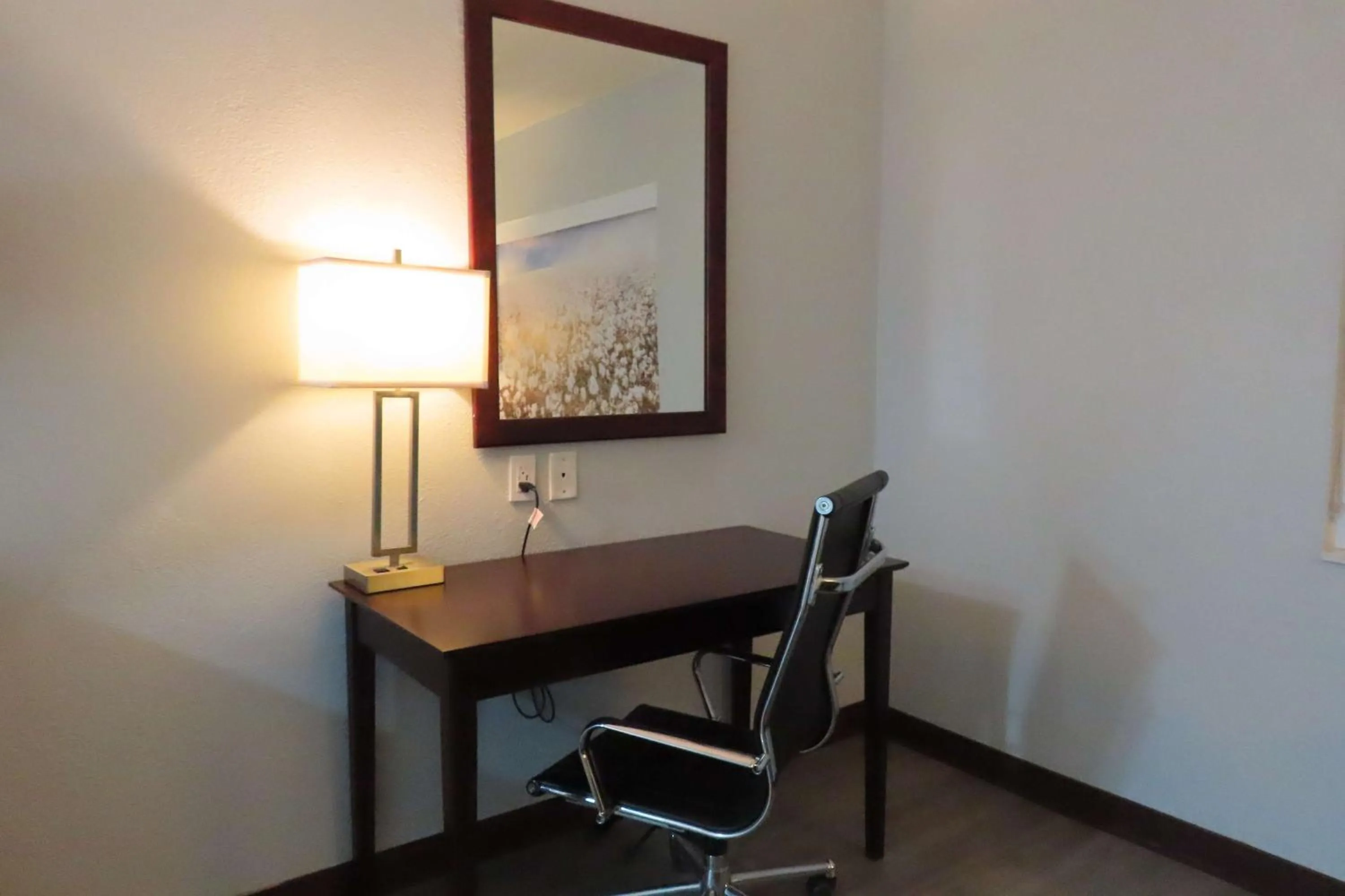 Bedroom in Best Western Childress West Hotel