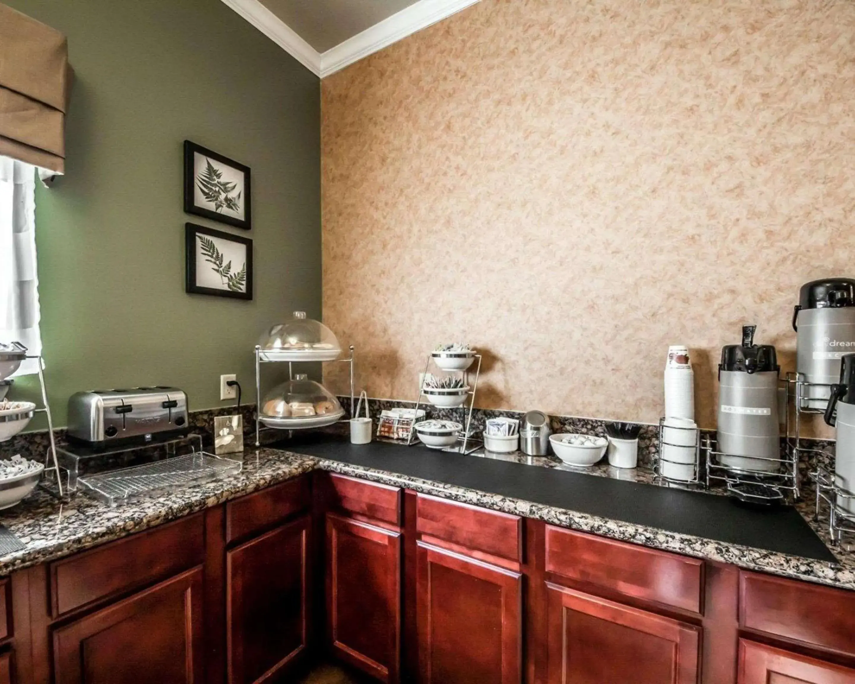 Restaurant/places to eat in Sleep Inn & Suites Shamrock Restaurant/places to eat in Sleep Inn & Suites Shamrock