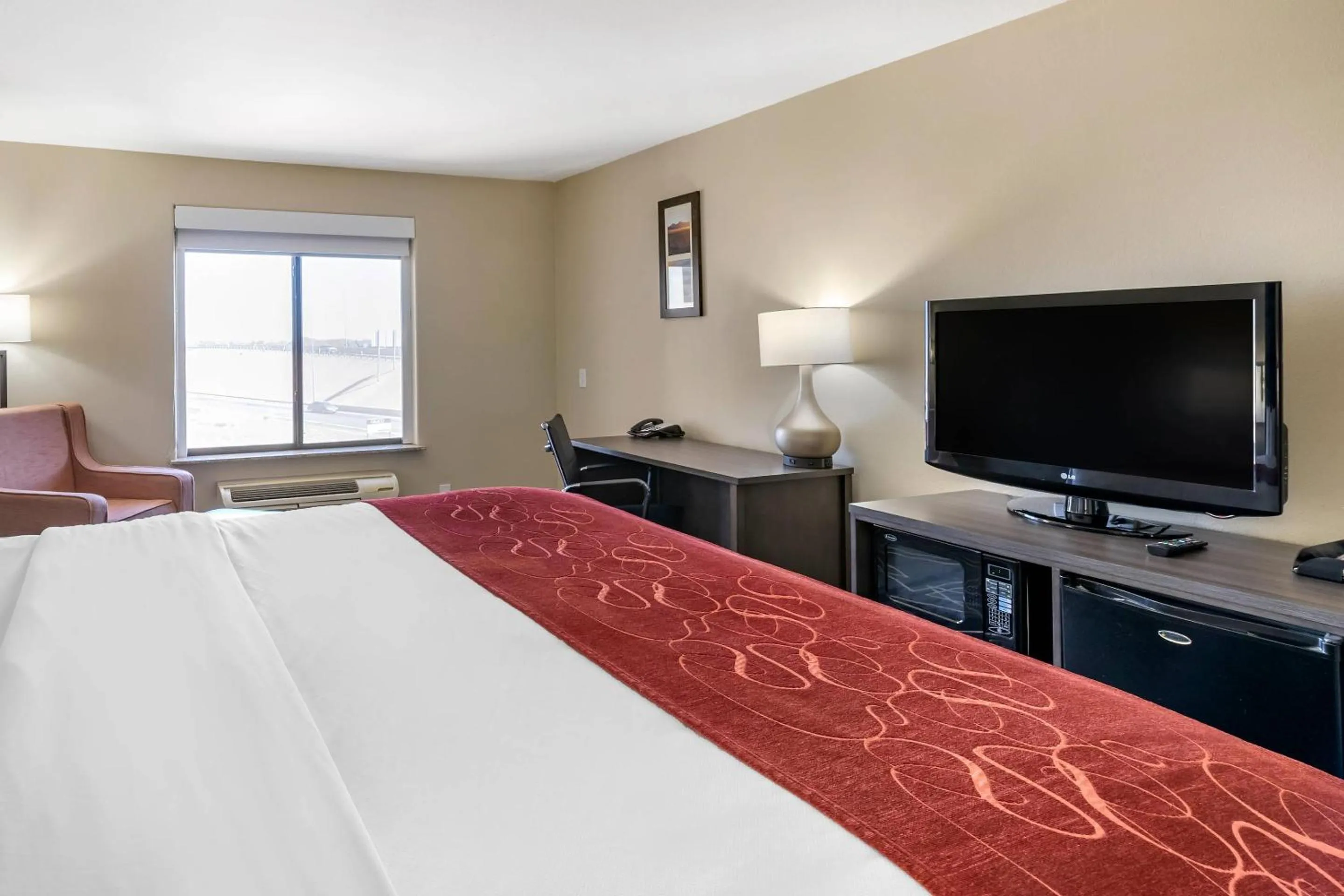Bedroom, Bed in Comfort Inn & Suites Lubbock West