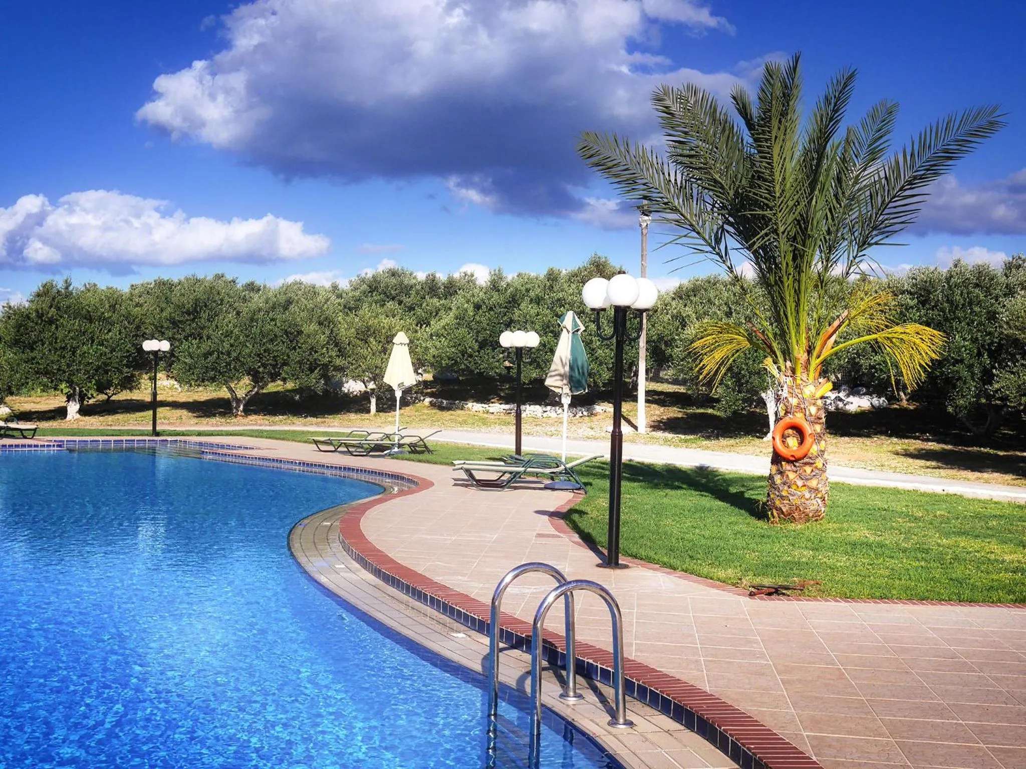 Swimming pool in Areti Aparthotel