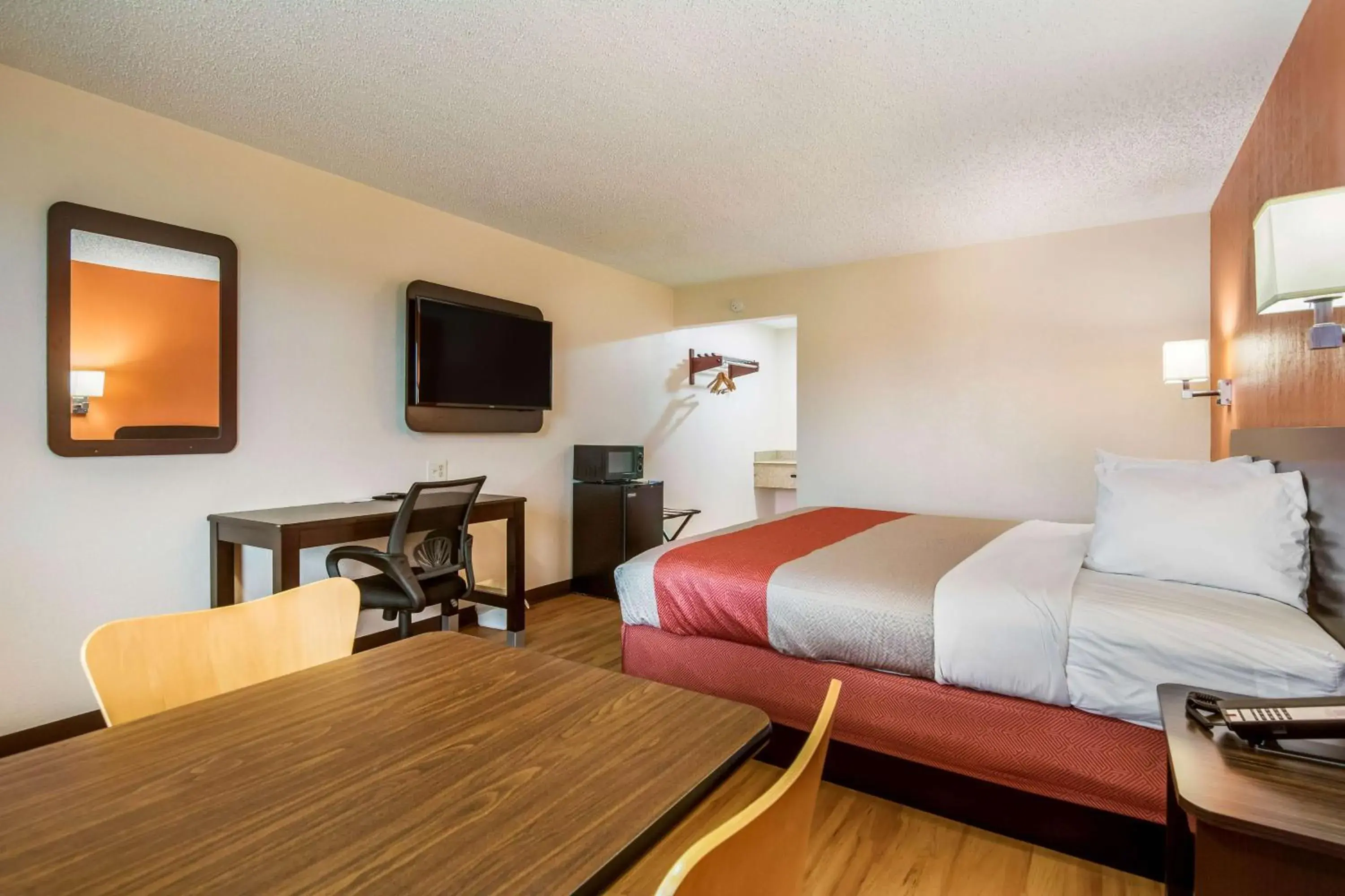 Photo of the whole room in Motel 6-Winnie, TX Photo of the whole room in Motel 6-Winnie, TX