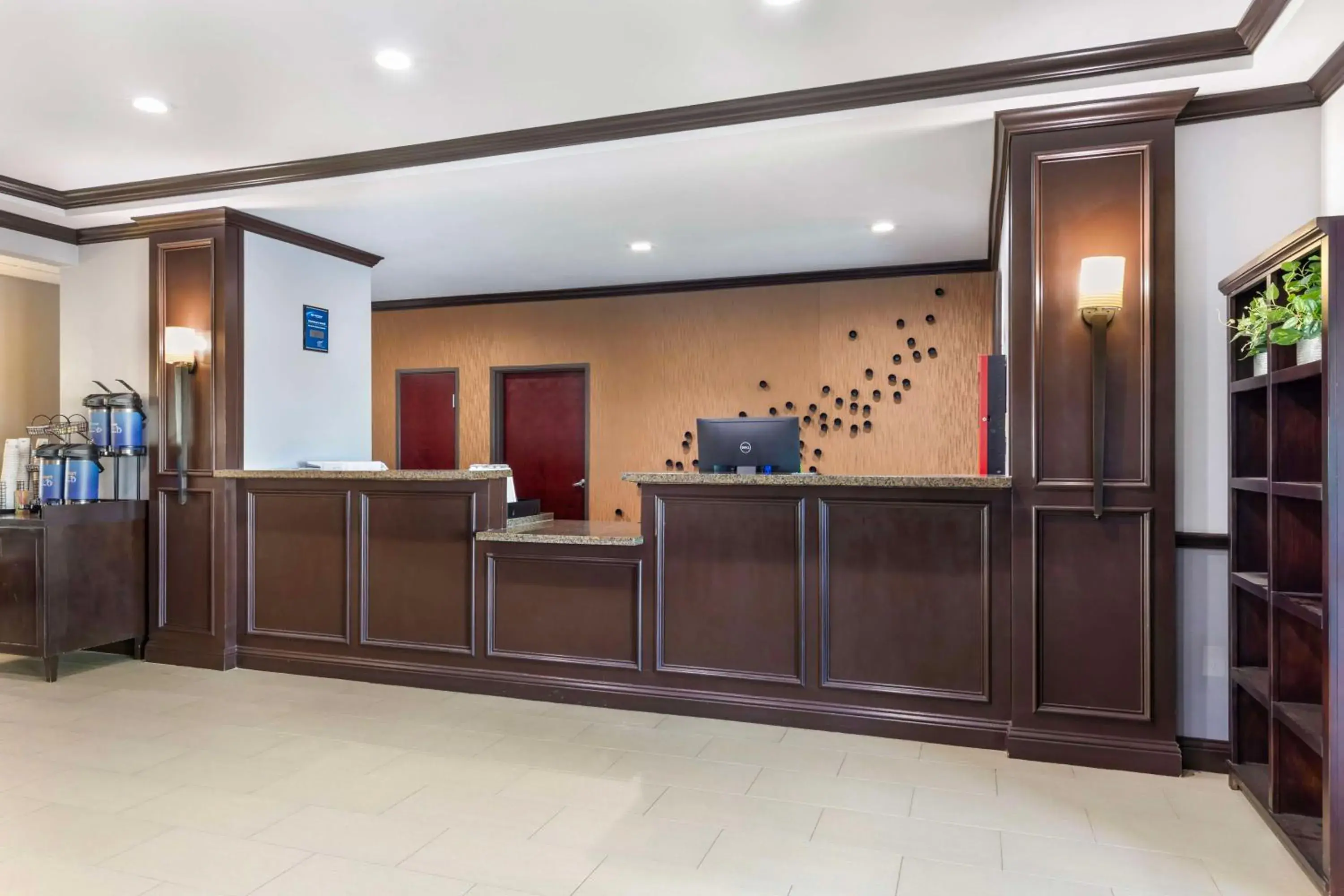 Lobby or reception in Best Western Carthage Inn & Suites Lobby or reception in Best Western Carthage Inn & Suites