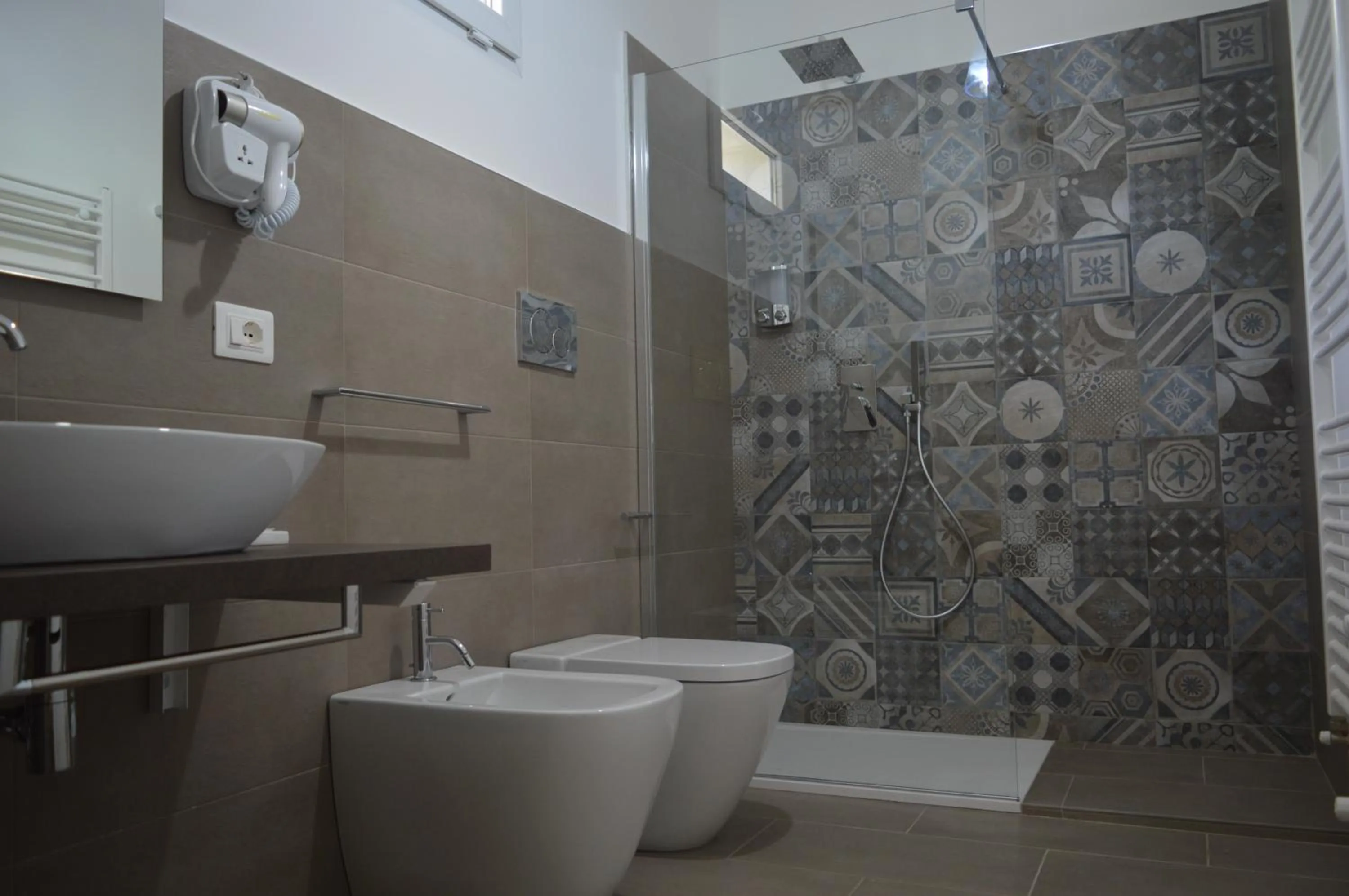 Shower, Bathroom in B&B L'alloro