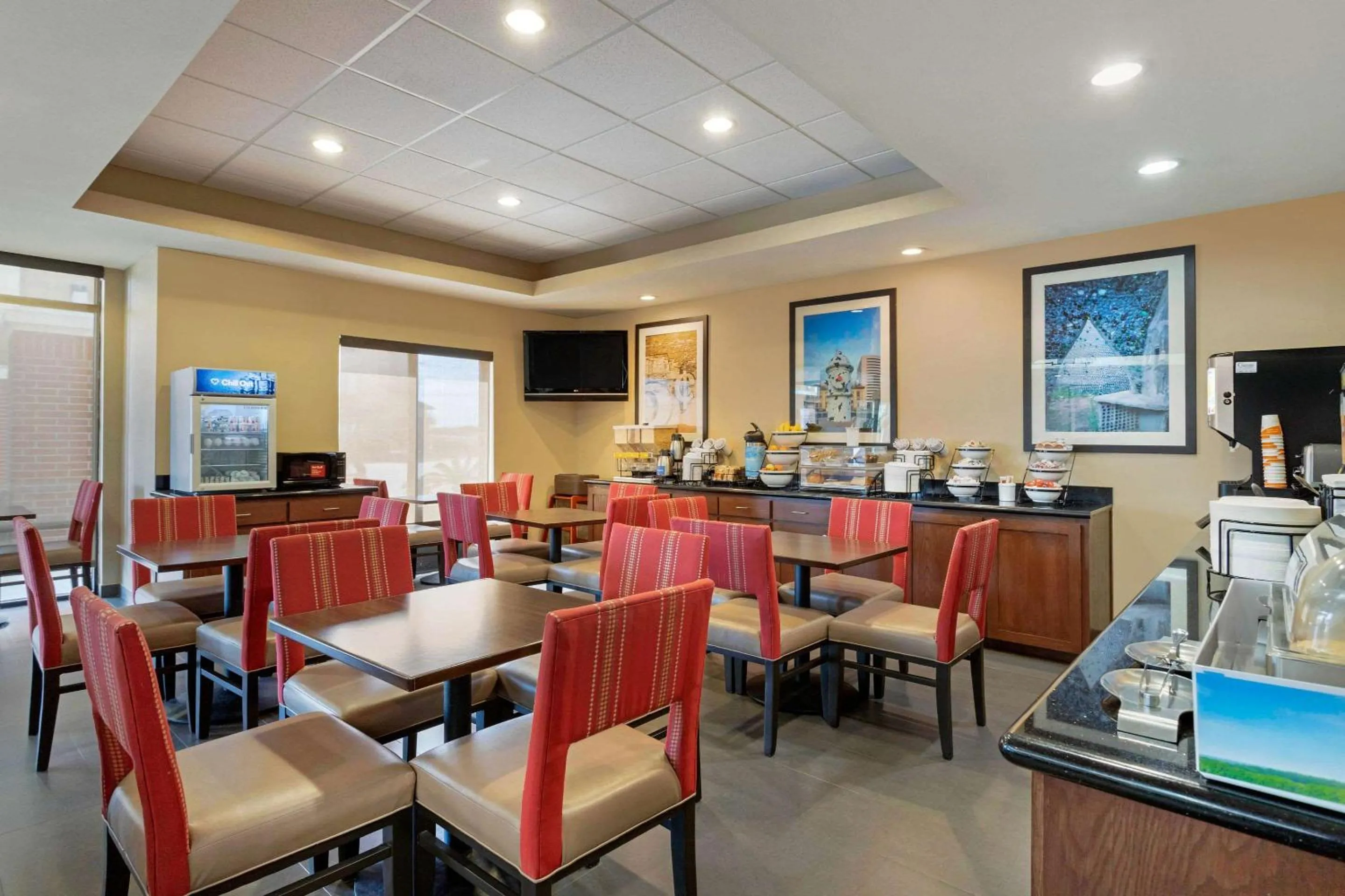 Restaurant/places to eat in Comfort Inn & Suites Port Arthur-Port Neches