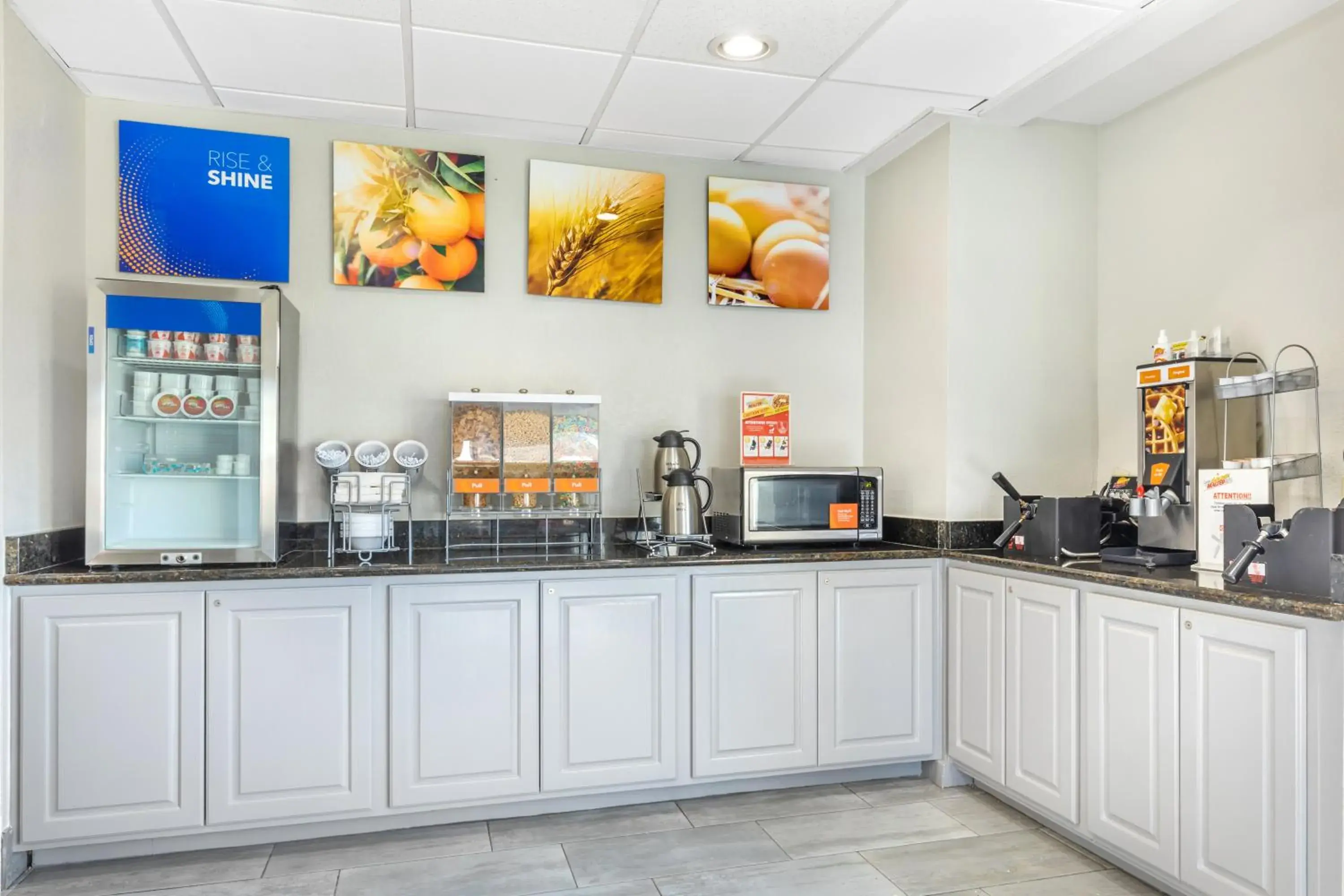 Breakfast in Comfort Suites Nacogdoches Breakfast in Comfort Suites Nacogdoches